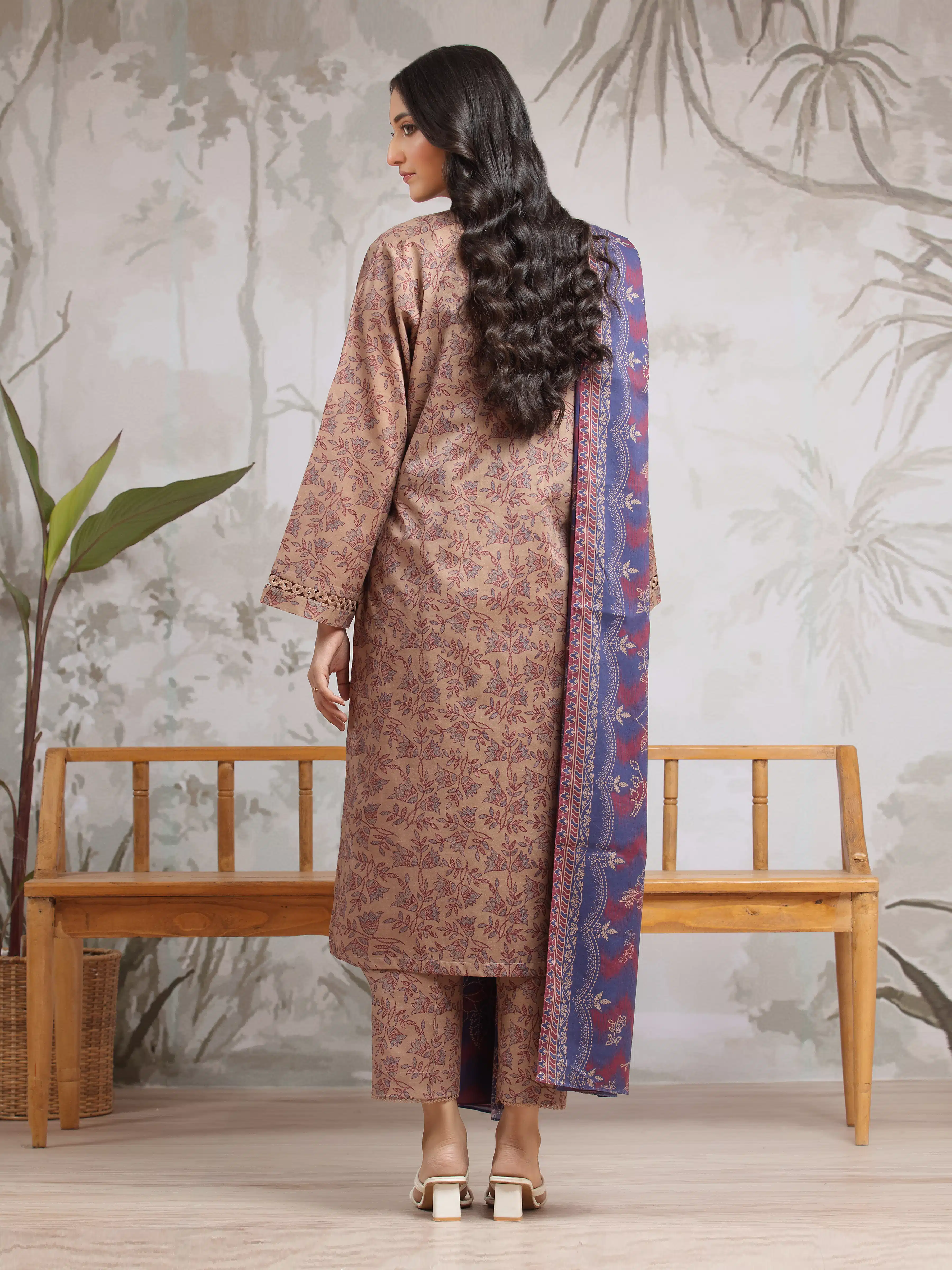 Printed Khaddar Suit - EWU24A3-29507-3P - Image 3