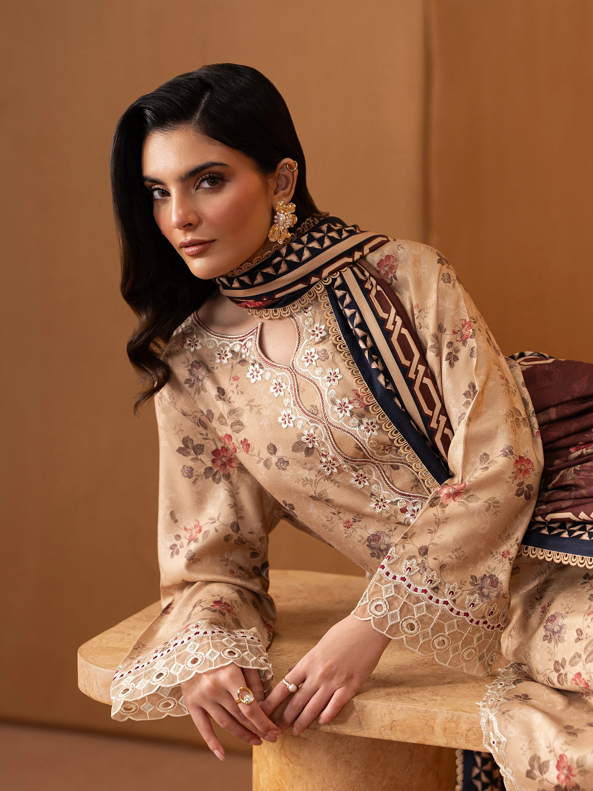 Embroidered Twill Viscose Suit - EWU5V20-32087-3P - Image 3