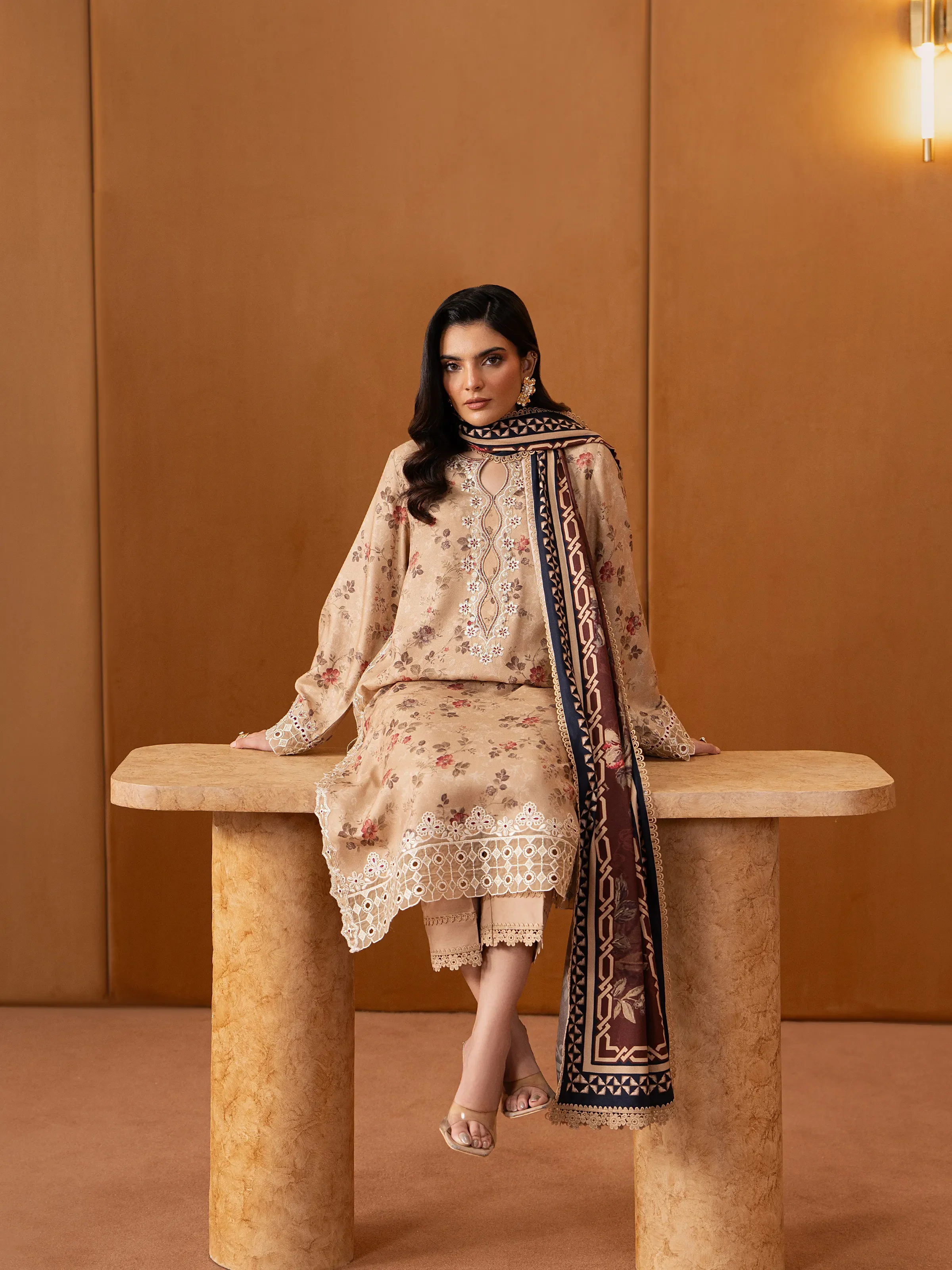 Embroidered Twill Viscose Suit - EWU5V20-32087-3P - Image 5
