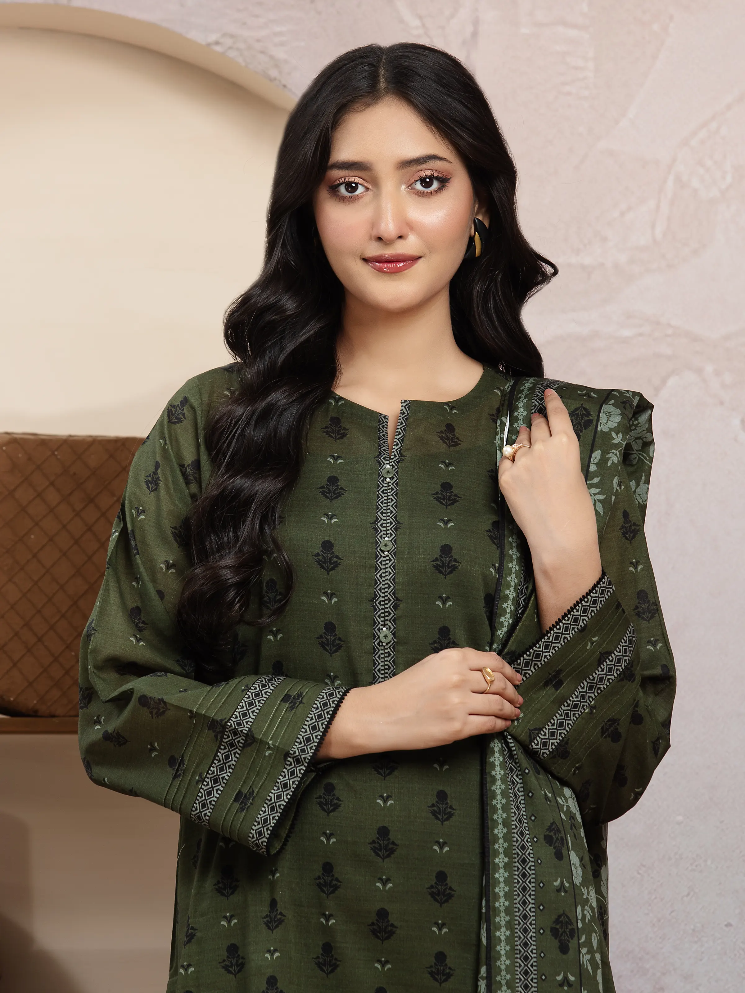 Printed Khaddar Suit - EWU24A3-29833-3P - Image 3