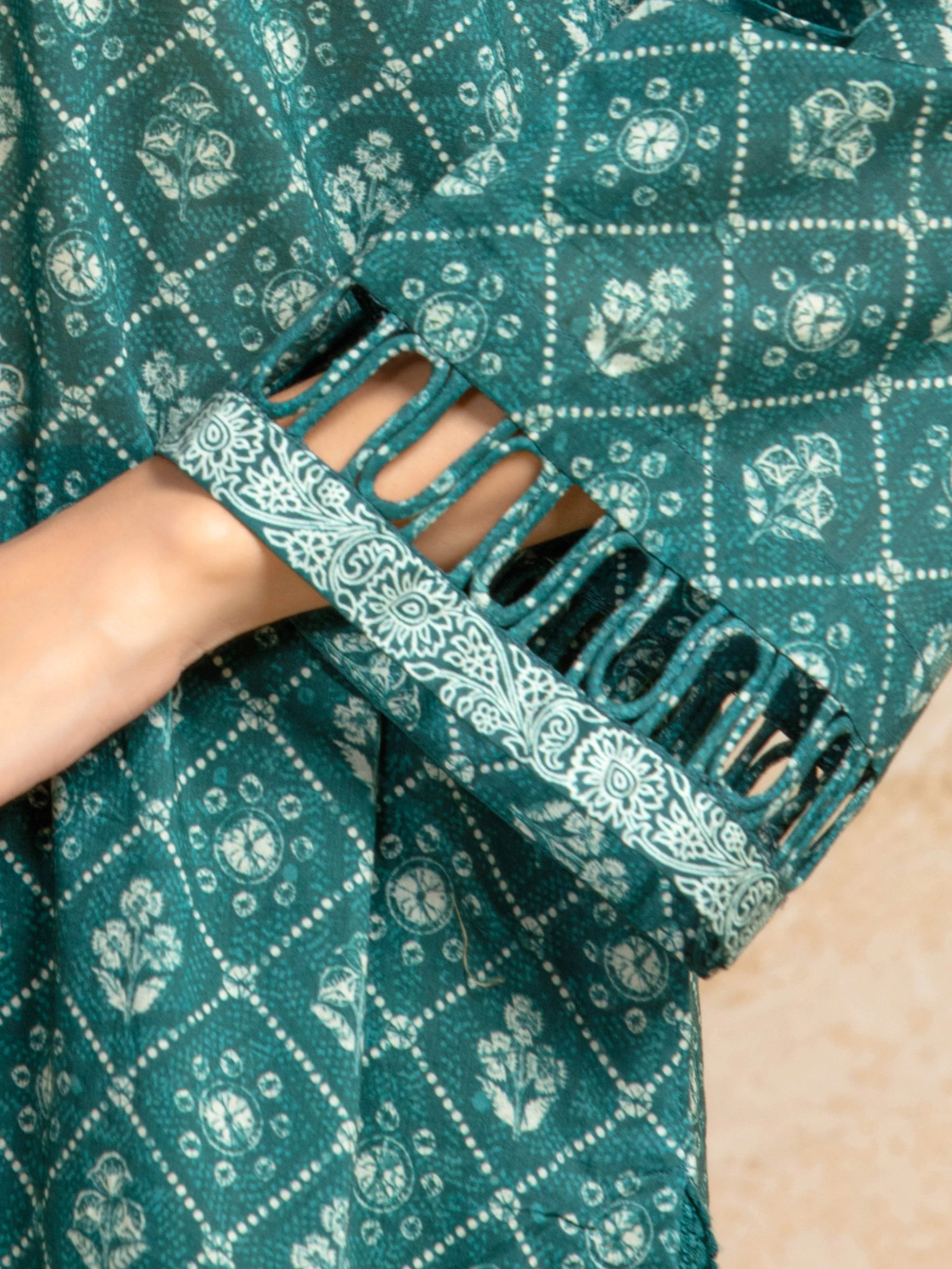 Printed Khaddar Suit - EWU5A3-35982-3P - Image 5