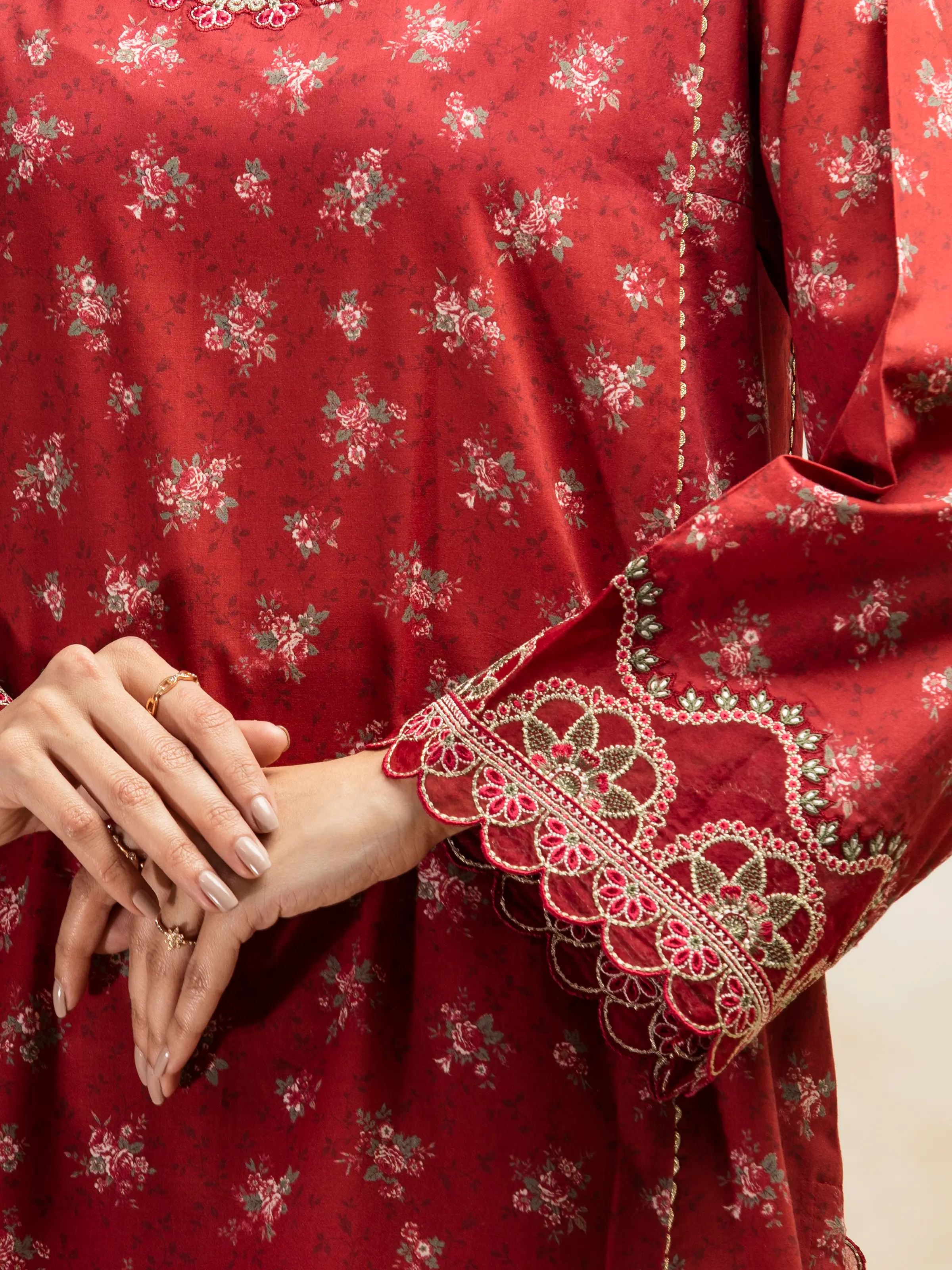 Embroidered Lawn Suit - EWU5V1-31186-3P - Image 5