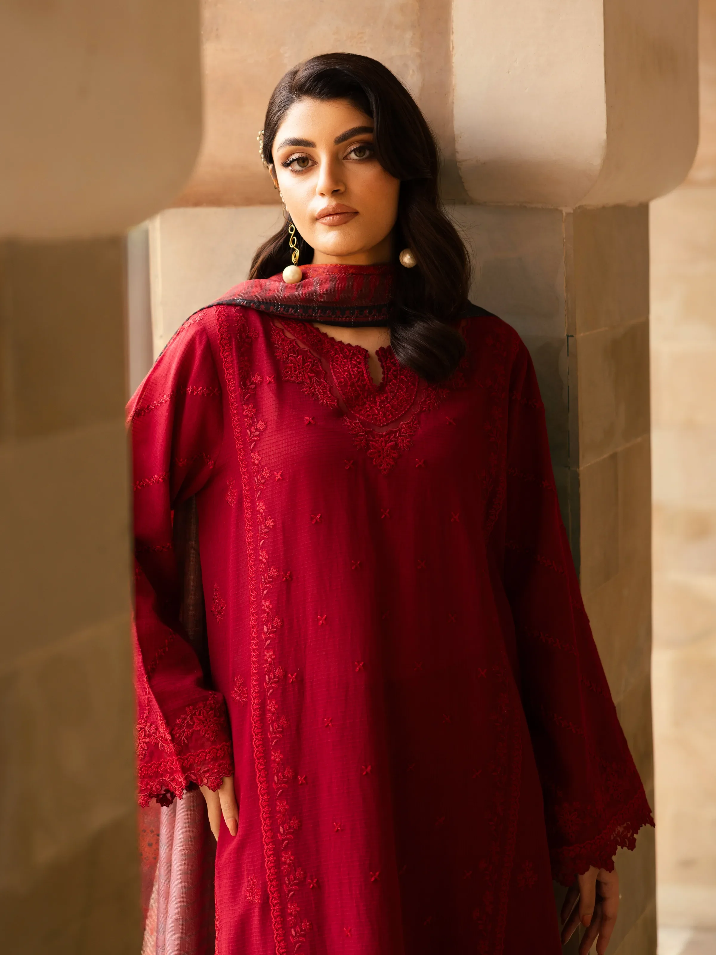 Embroidered Lawn Suit - EWU5V1-31240-3P - Image 3
