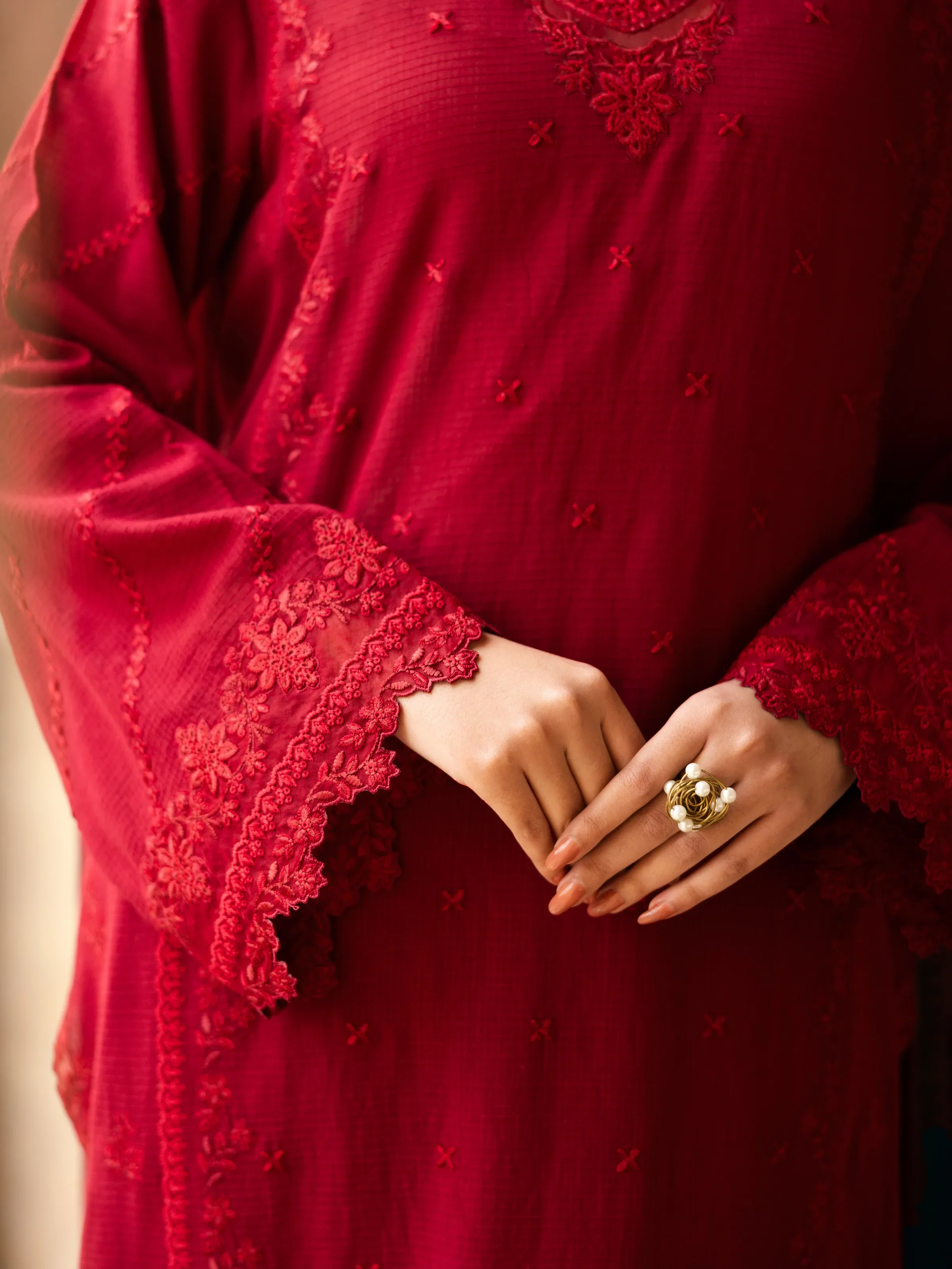 Embroidered Lawn Suit - EWU5V1-31240-3P - Image 4