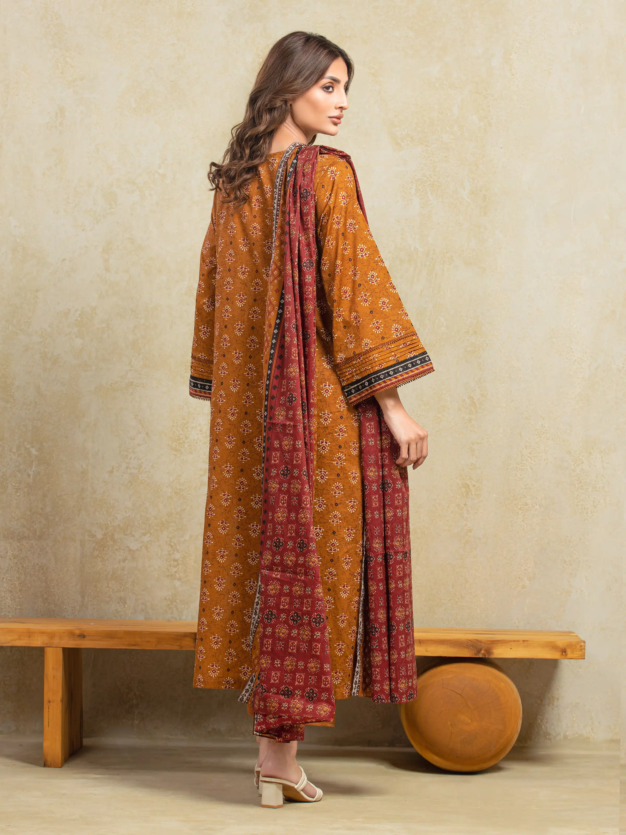 Printed Khaddar Suit - EWU5A3-35953-3P - Image 6
