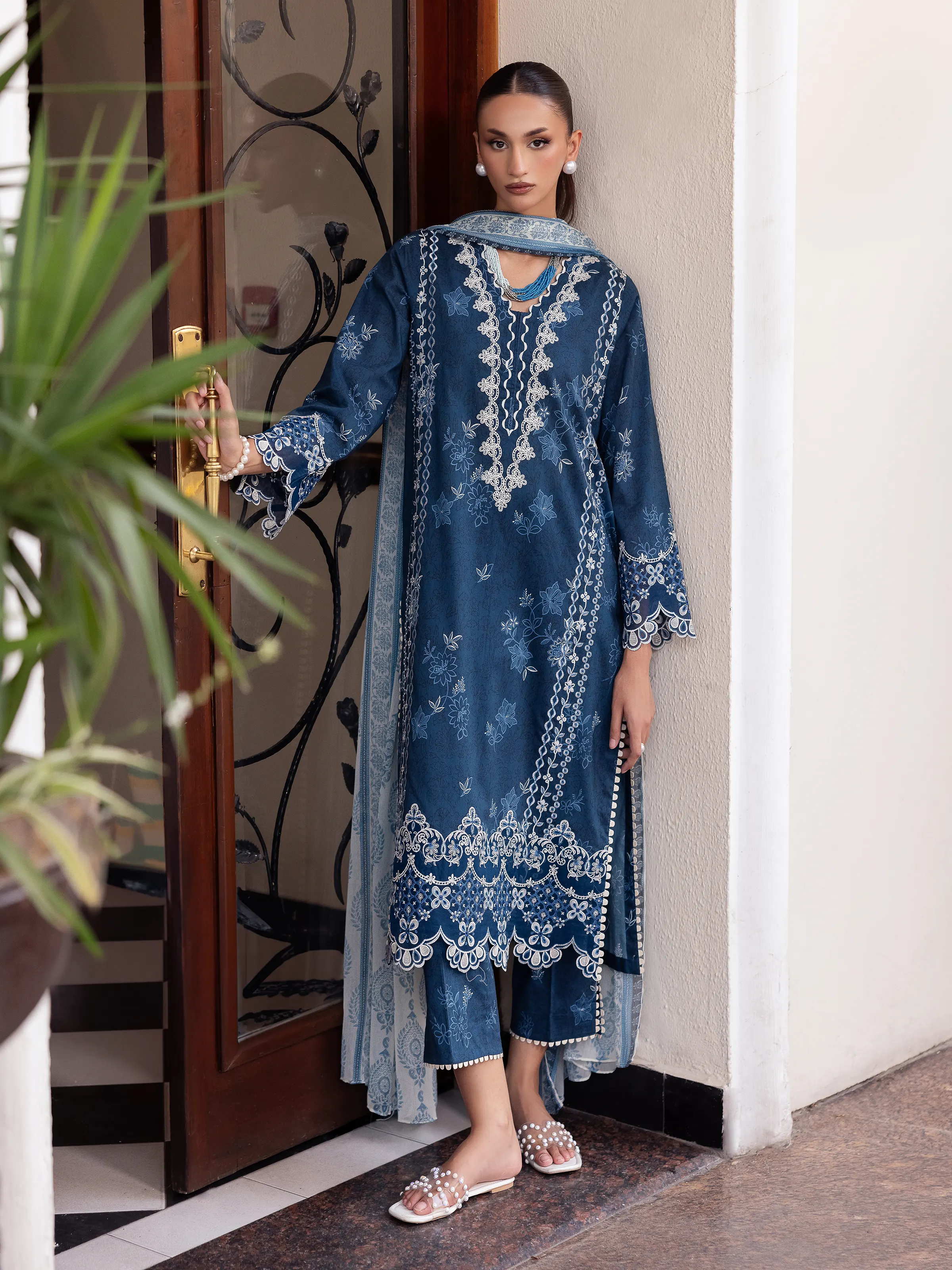 Embroidered Lawn Suit - EWU5V1-31401-3P