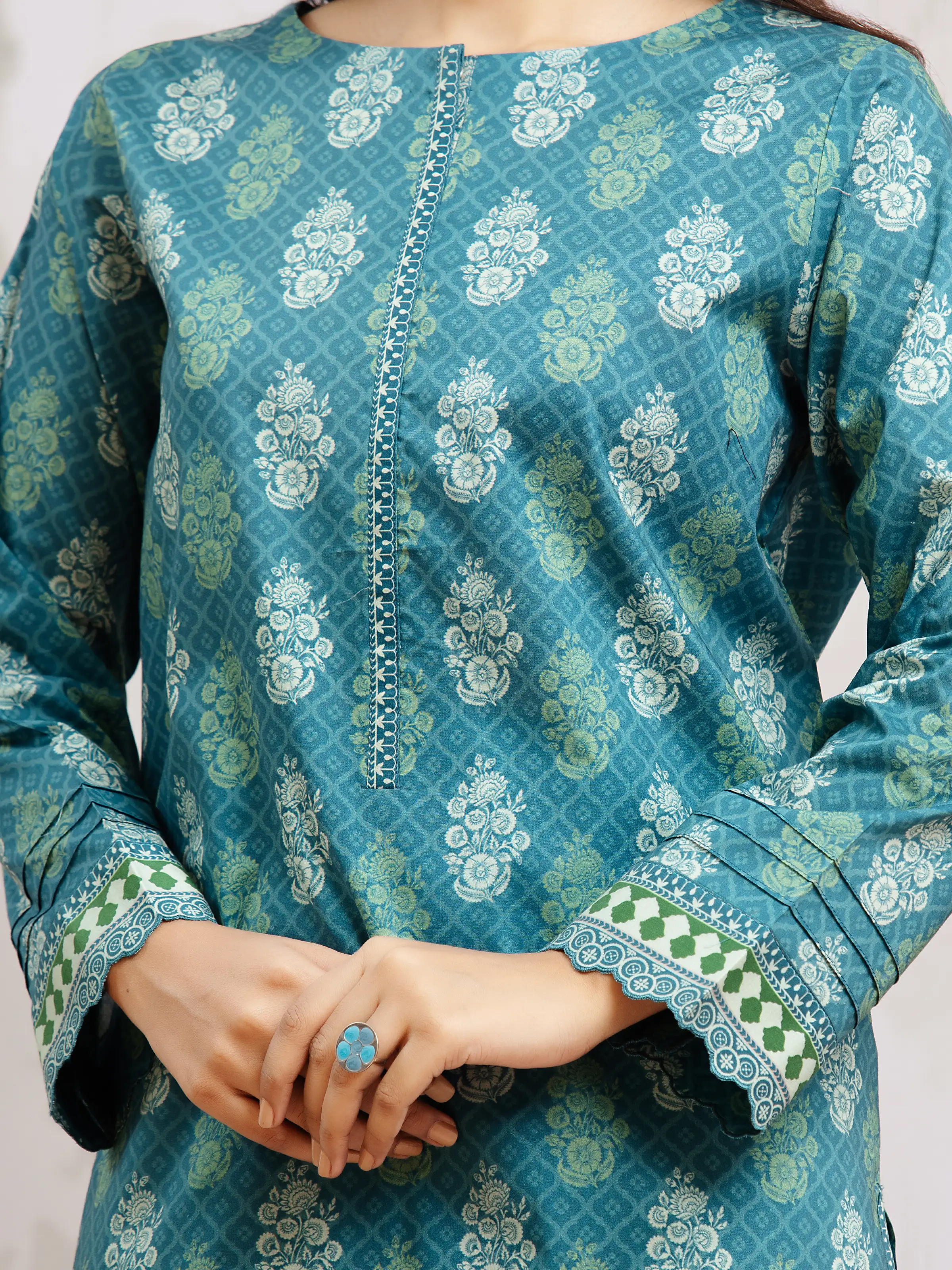 Printed Khaddar Suit - EWU24A3-29618-3P - Image 4
