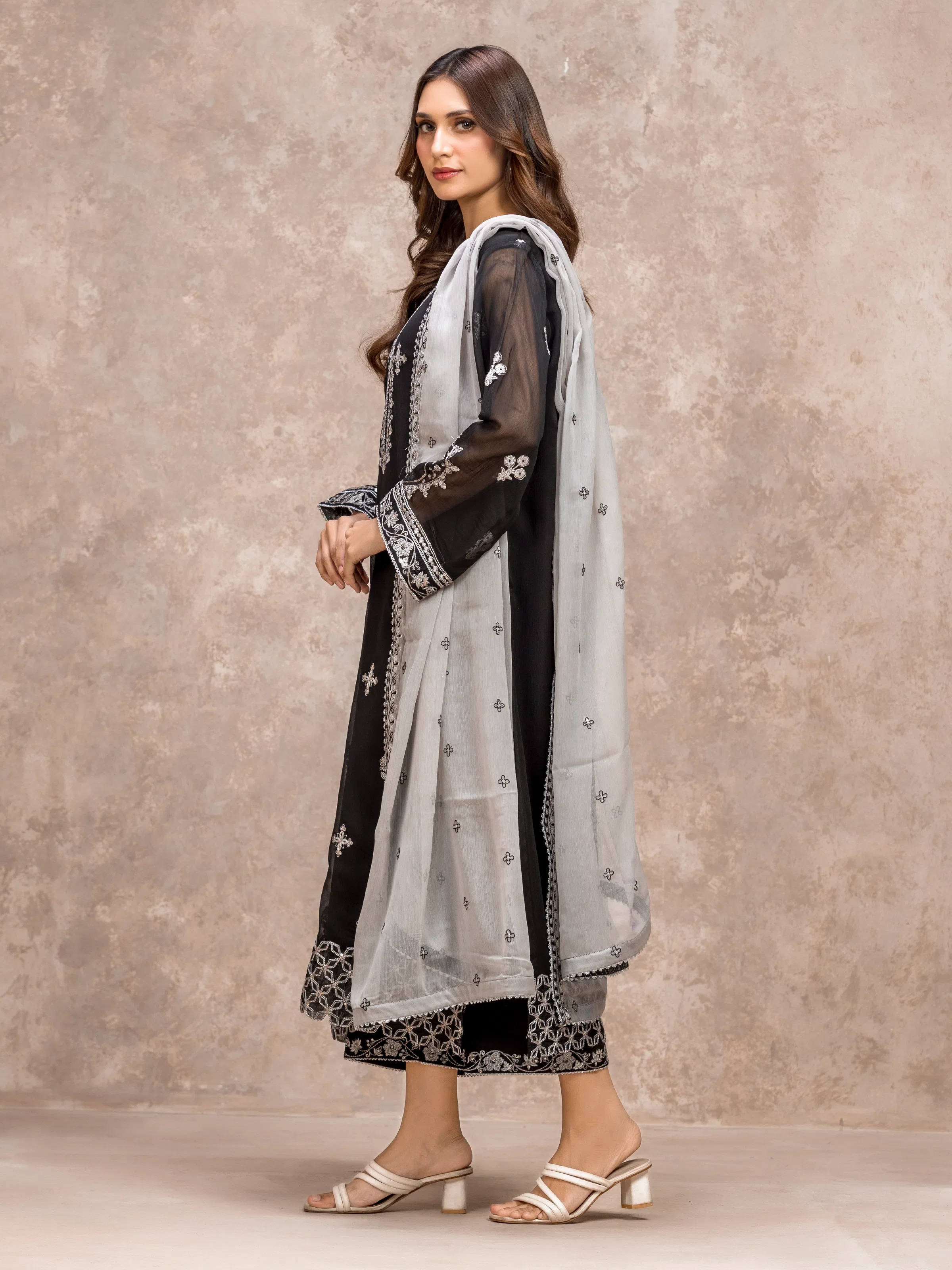 Embroidered Chiffon Suit - EWU5V5-31304-3P - Image 5