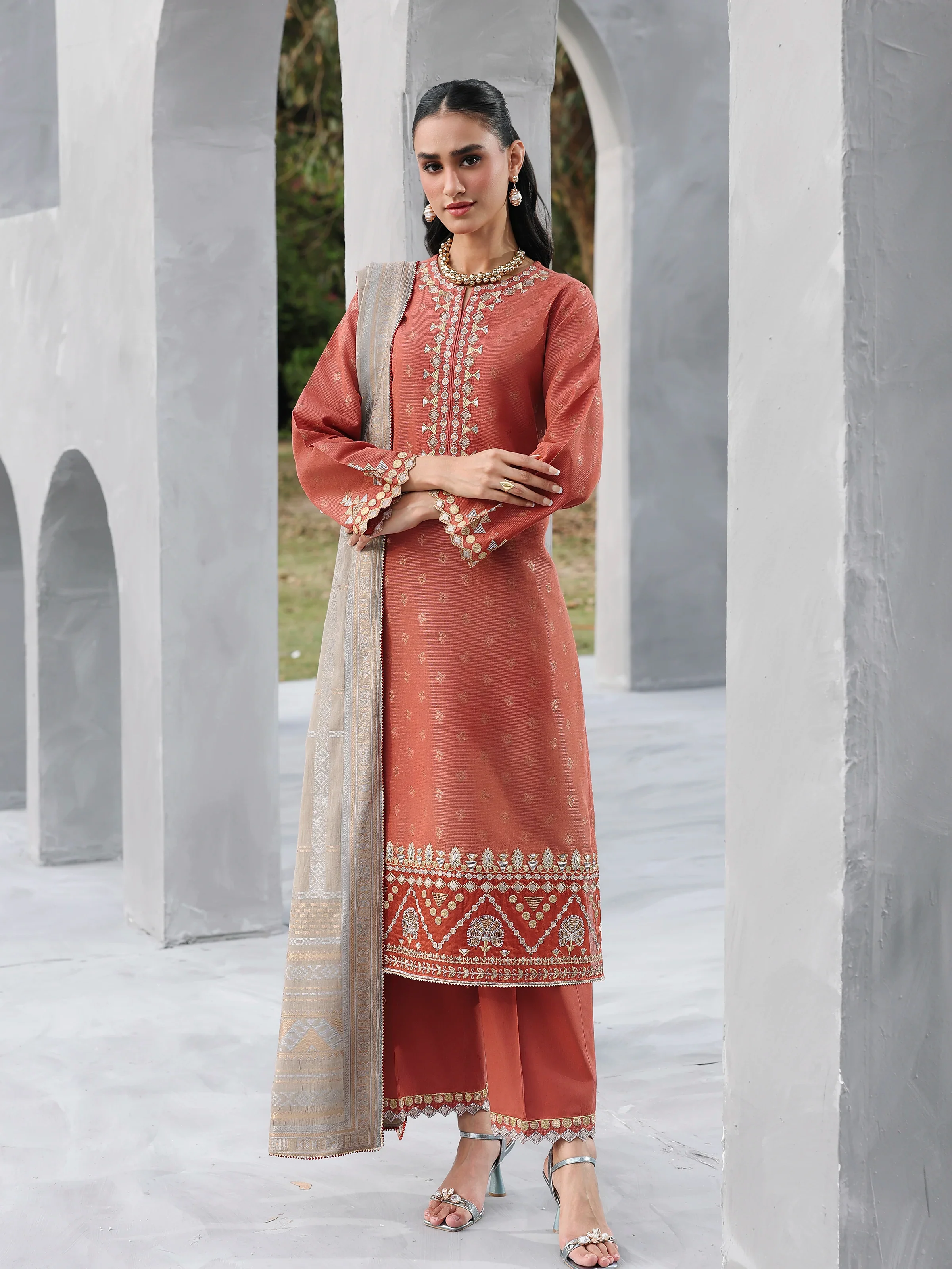 Embroidered Jacquard Suit - EWU6V3-33461-3P - Image 4
