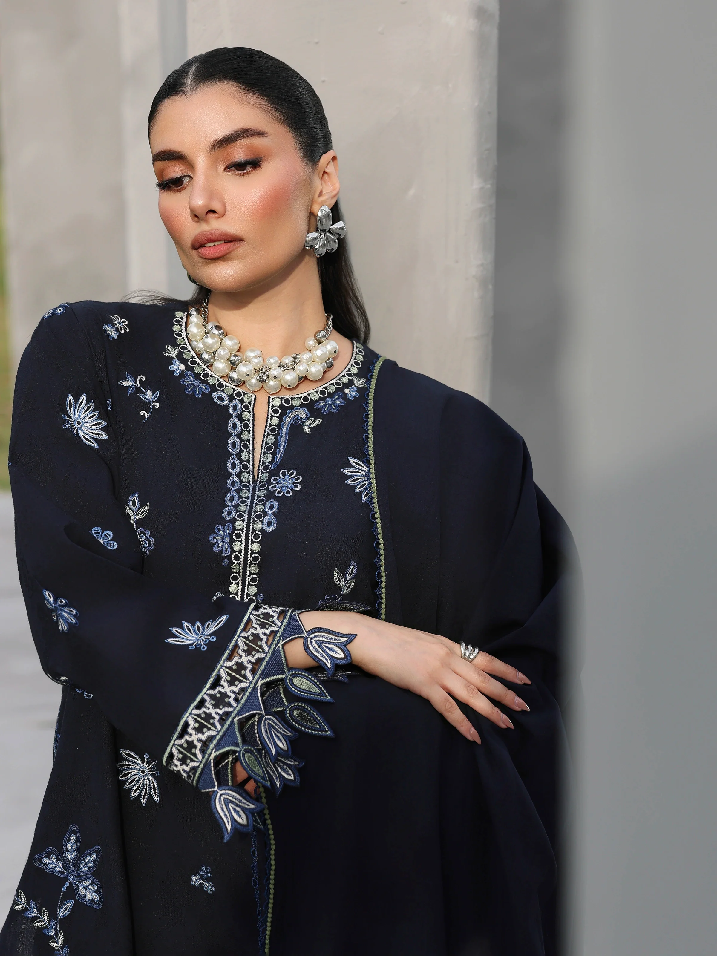 Embroidered Jacquard Suit - EWU6V3-33468-3P - Image 2