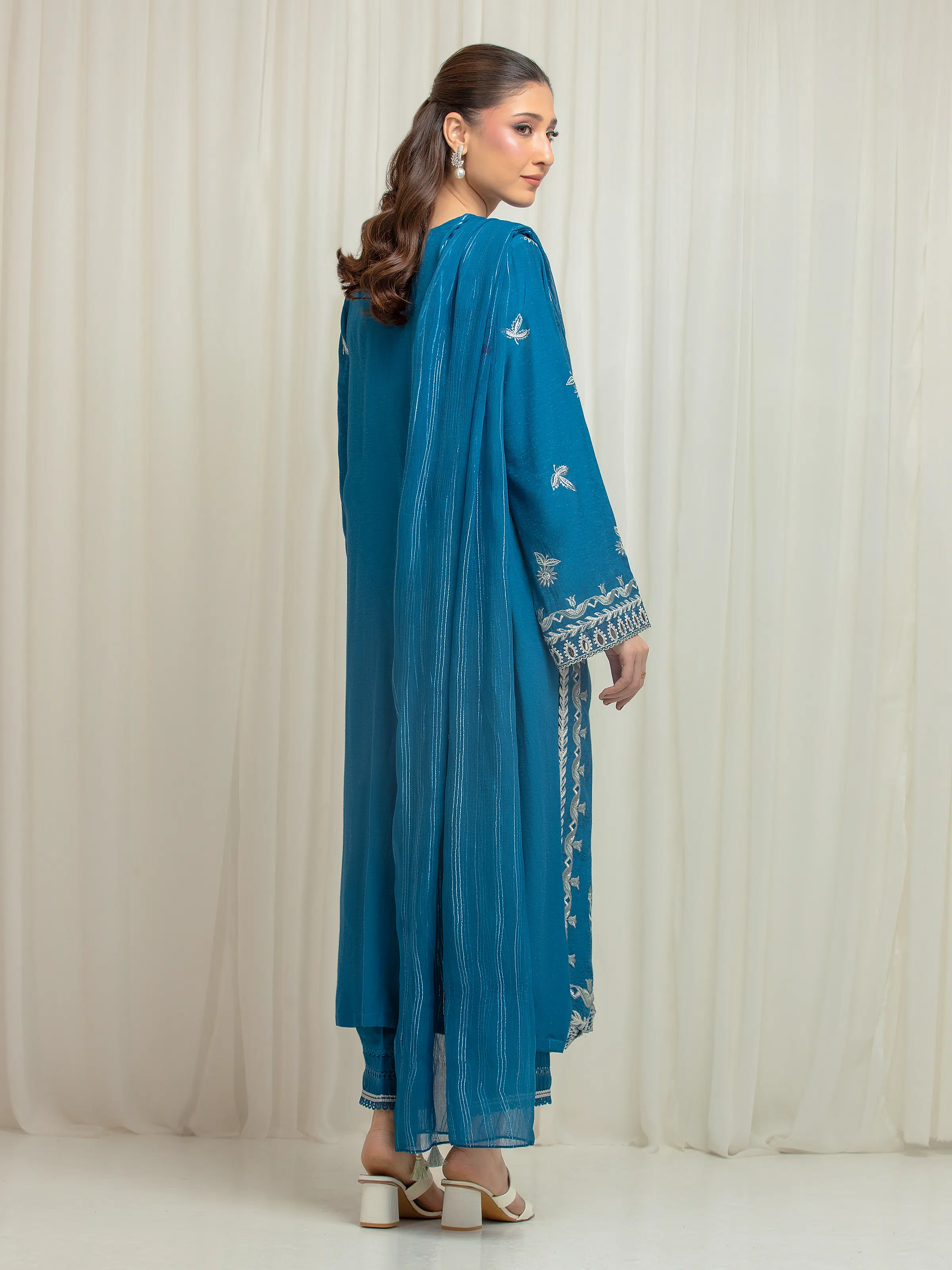 Embroidered Karandi Suit - EWU6V22-32093-3P - Image 6