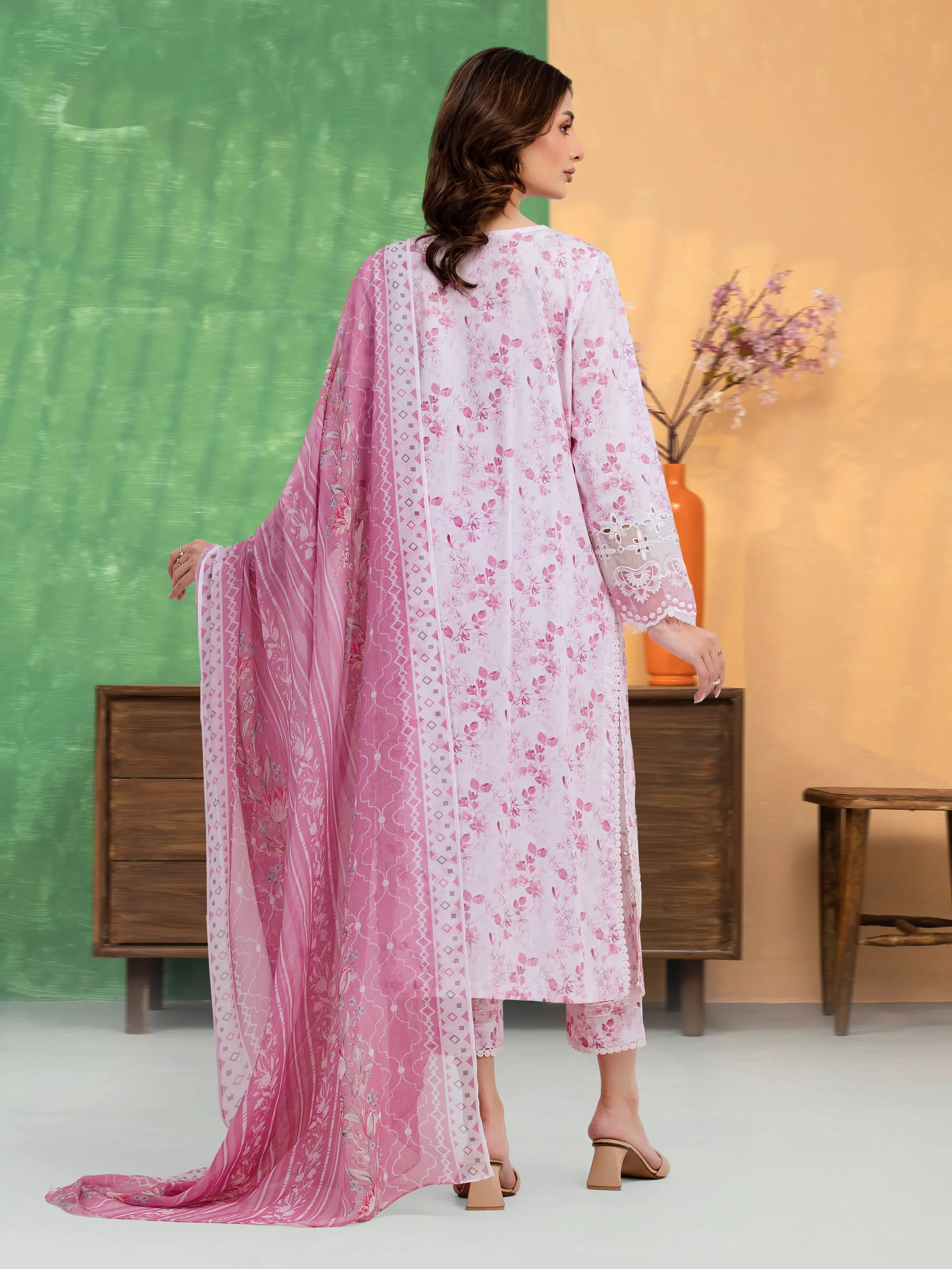 Embroidered Lawn Suit - EWU5V1-31480-3P - Image 4