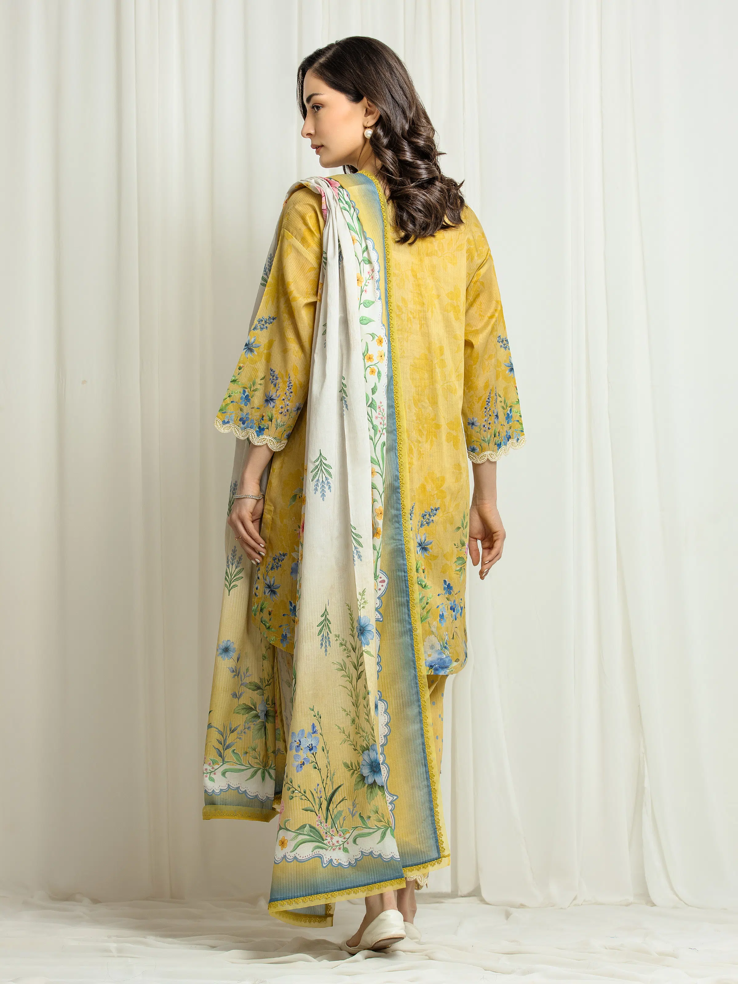 Embroidered Lawn Suit - EWU6V1-33007-3P - Image 6