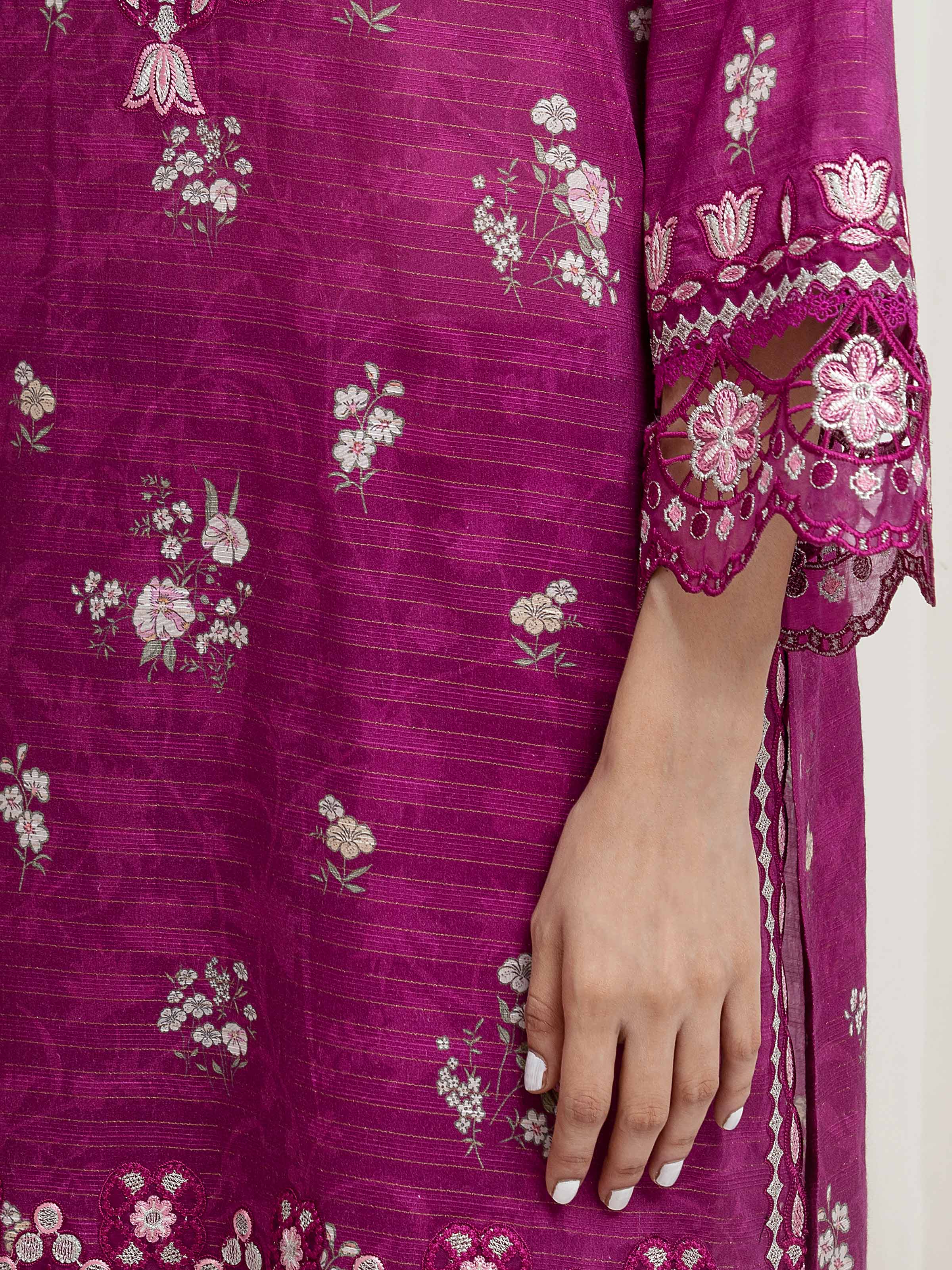Embroidered Zari Lawn Suit - EWU6V23-33410-3P - Image 3