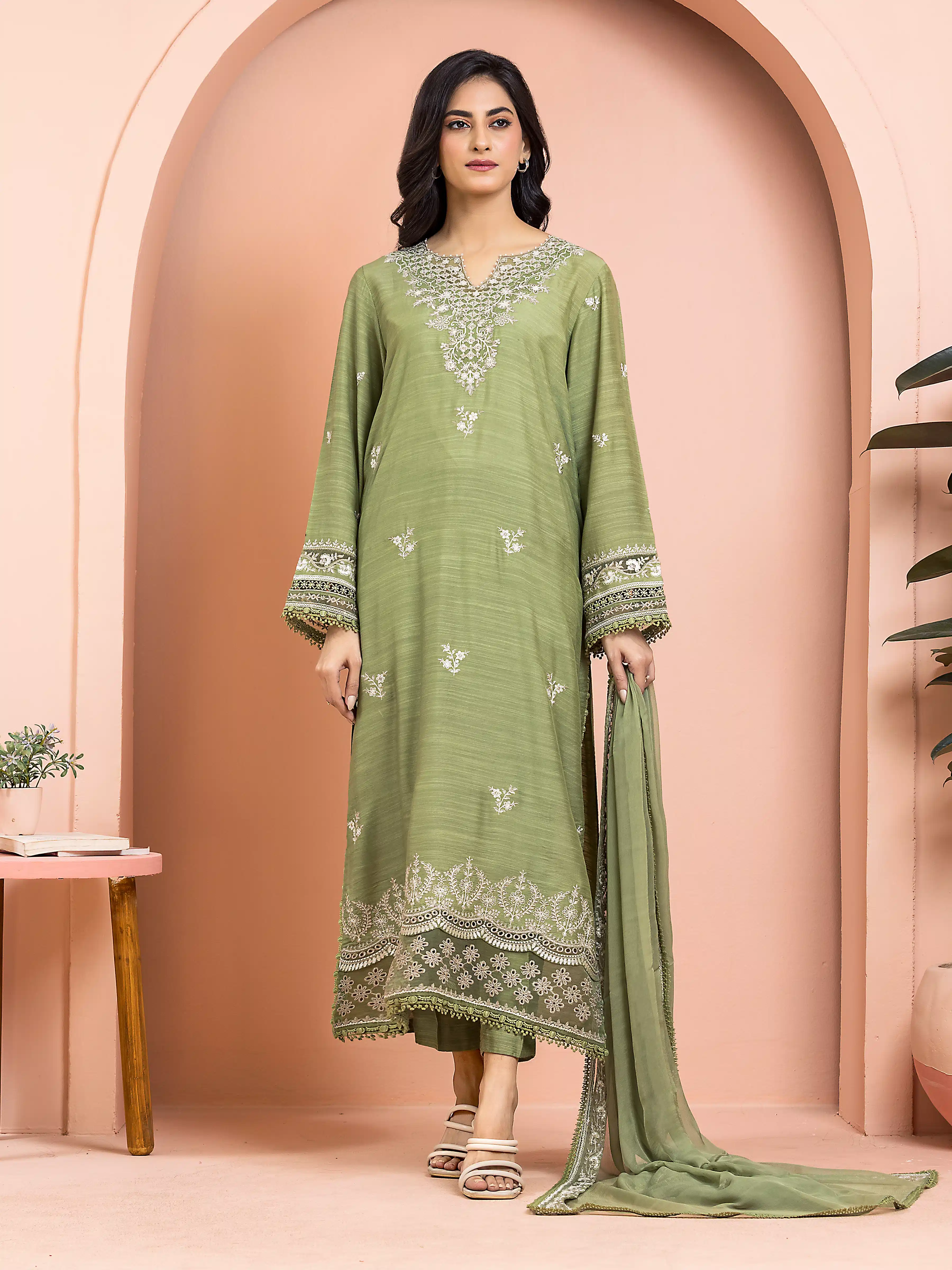 Embroidered Raw Silk Suit - EWU24V16-30018-3P