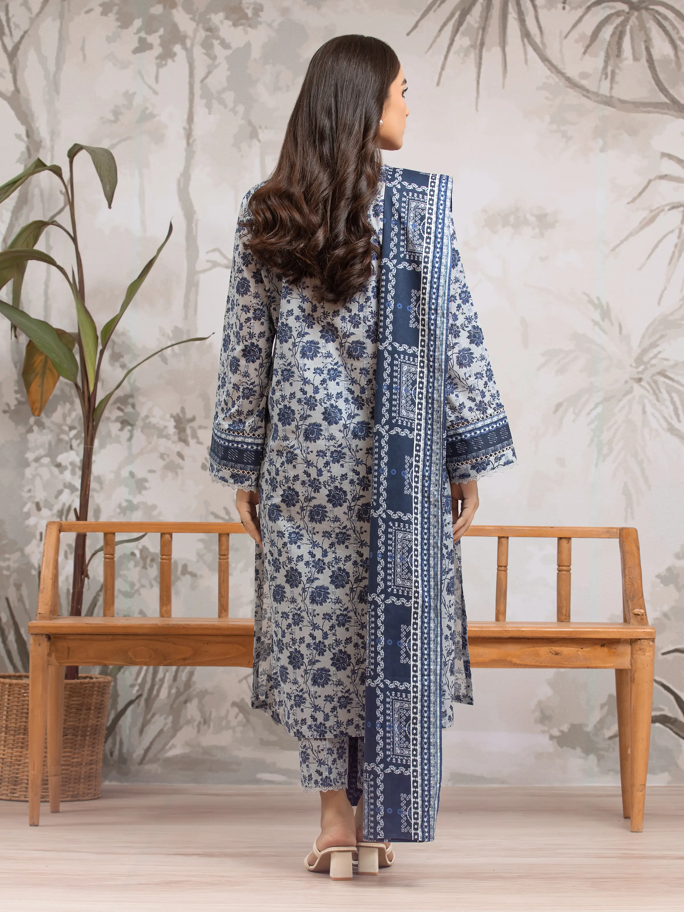 Printed Khaddar Suit - EWU24A3-29605-3P - Image 2