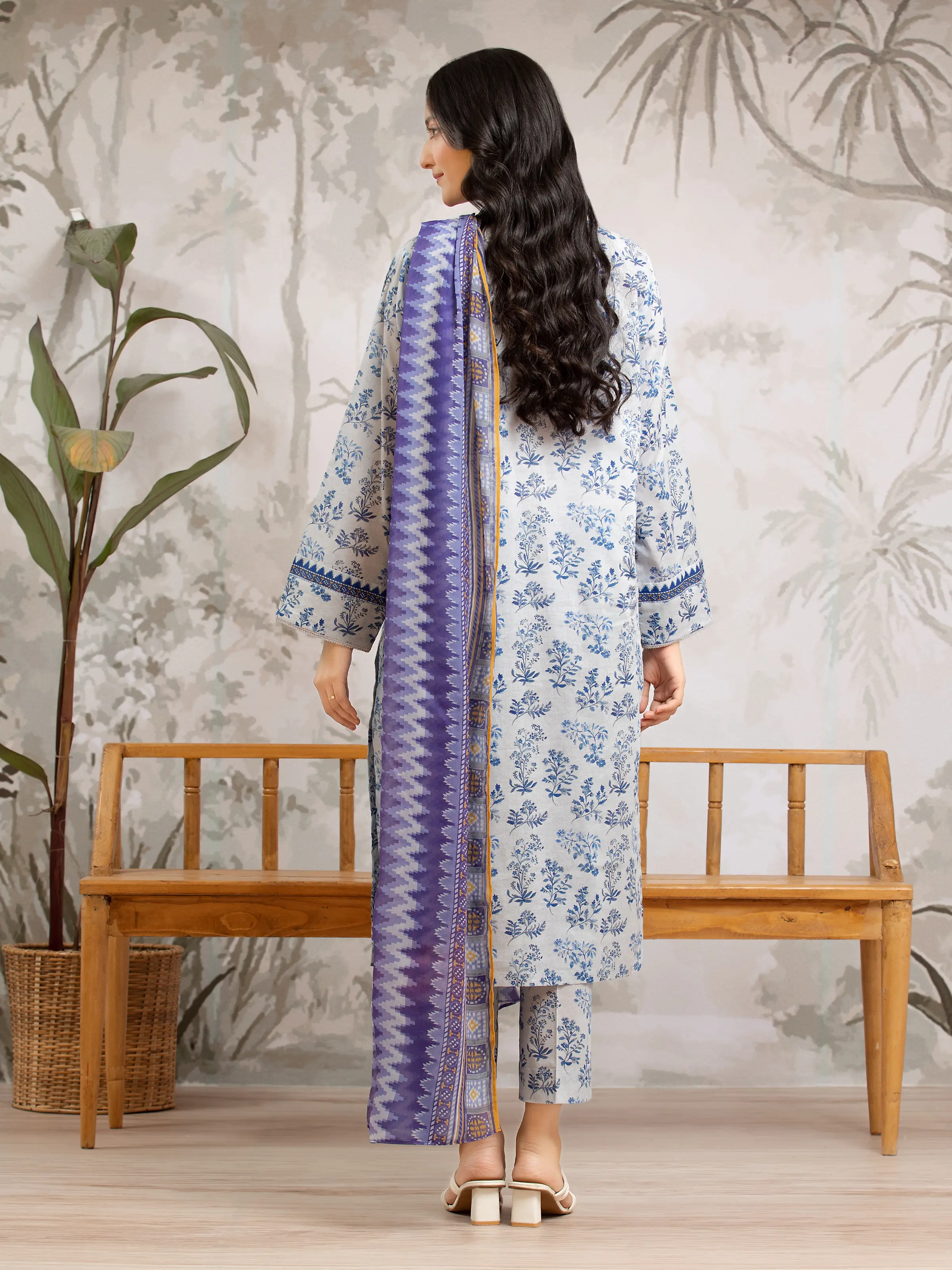 Printed Khaddar Suit - EWU24M2-174 - Image 4