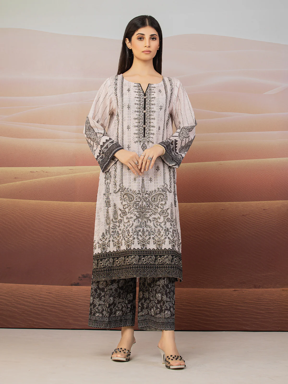 Embroidered Khaddar Shirt - EWU22V11-25034S