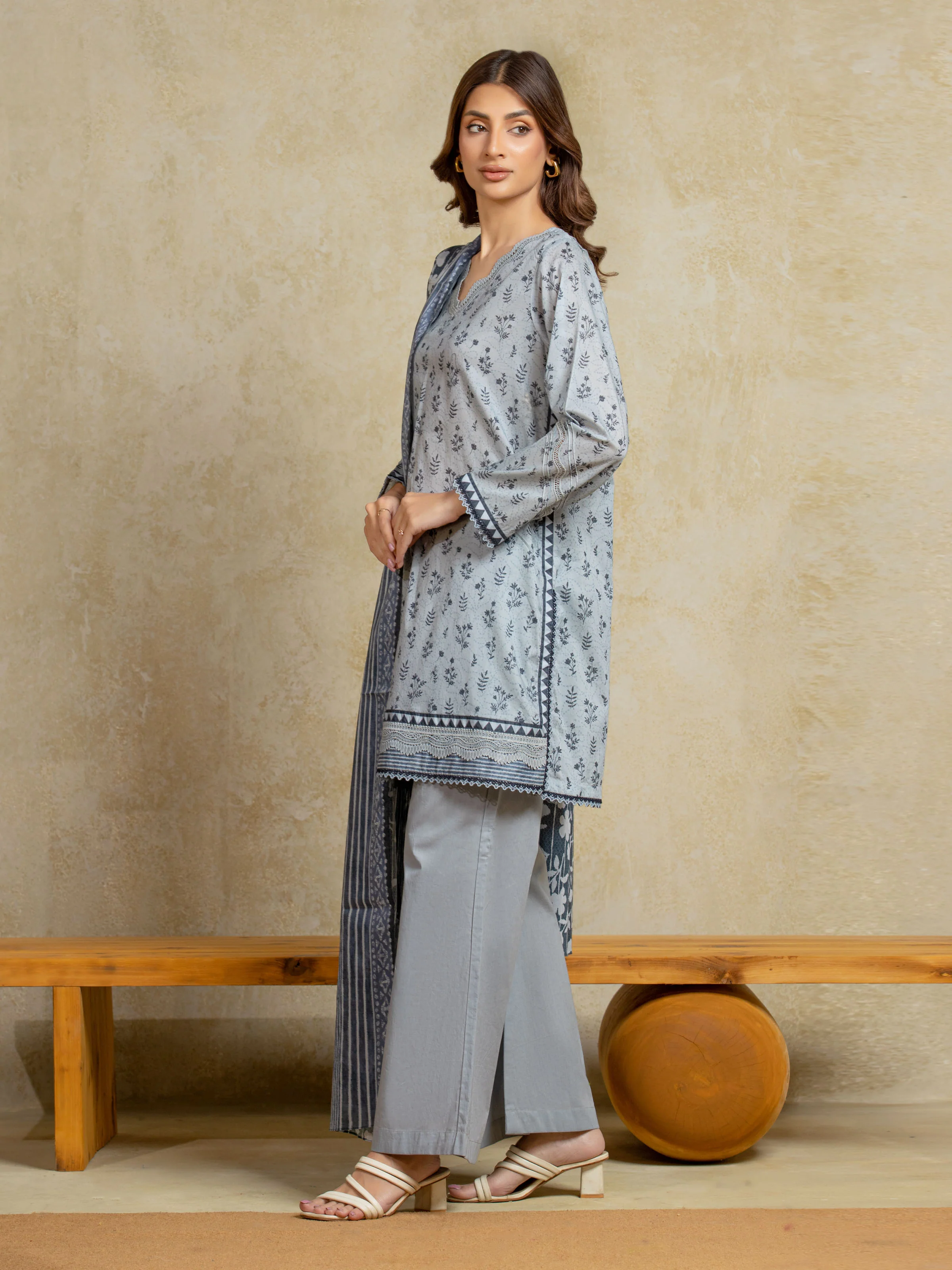 Printed Khaddar Suit - EWU5A3-35924-3P - Image 5