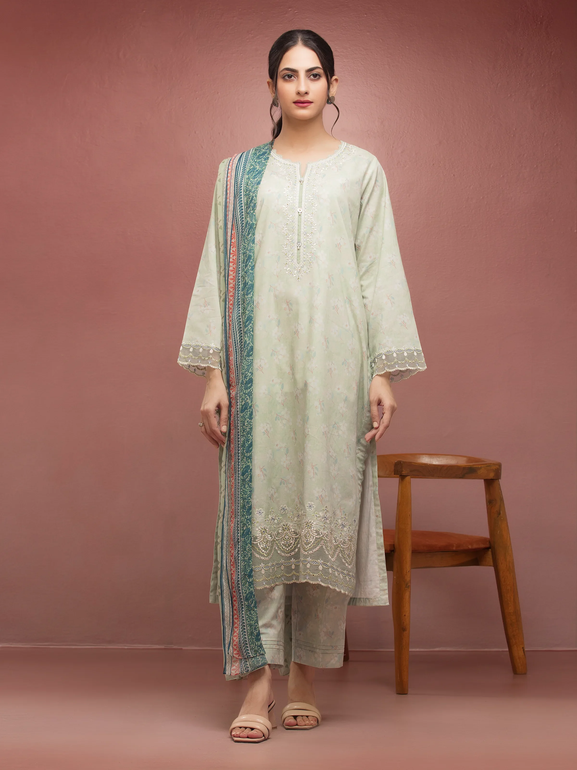 Embroidered Lawn Suit - EWU5V1-31086-3P