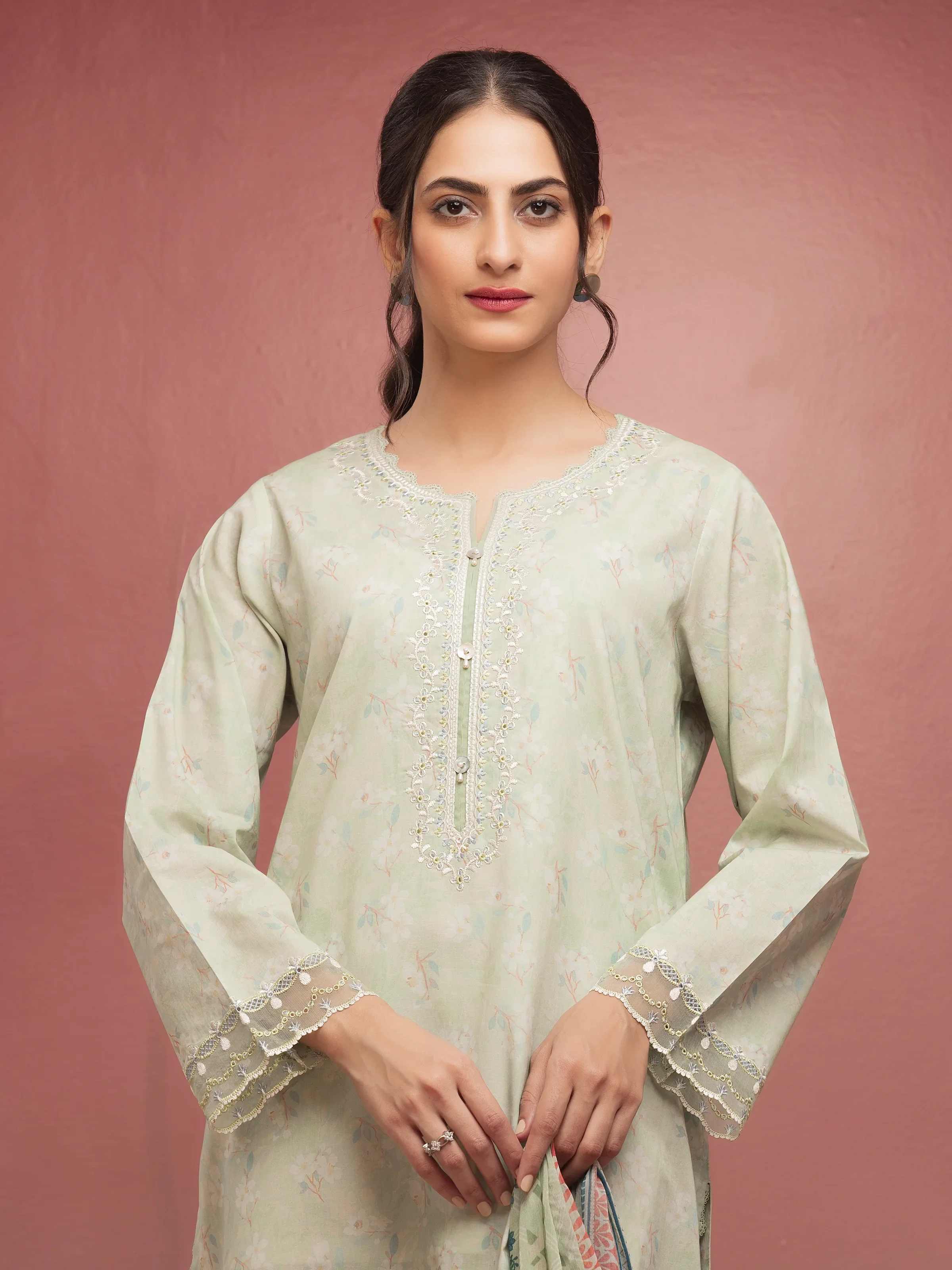 Embroidered Lawn Suit - EWU5V1-31086-3P - Image 2