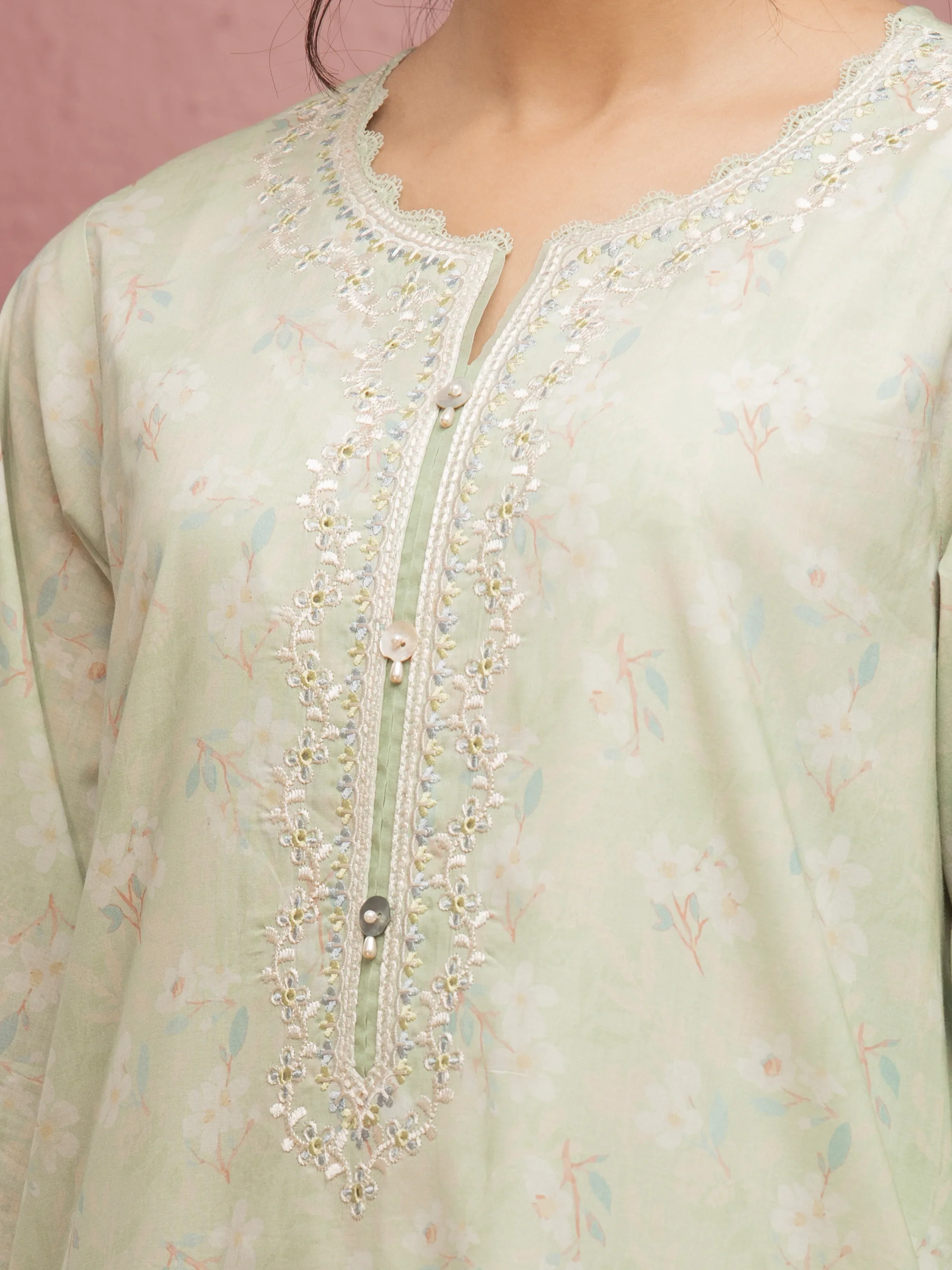 Embroidered Lawn Suit - EWU5V1-31086-3P - Image 3