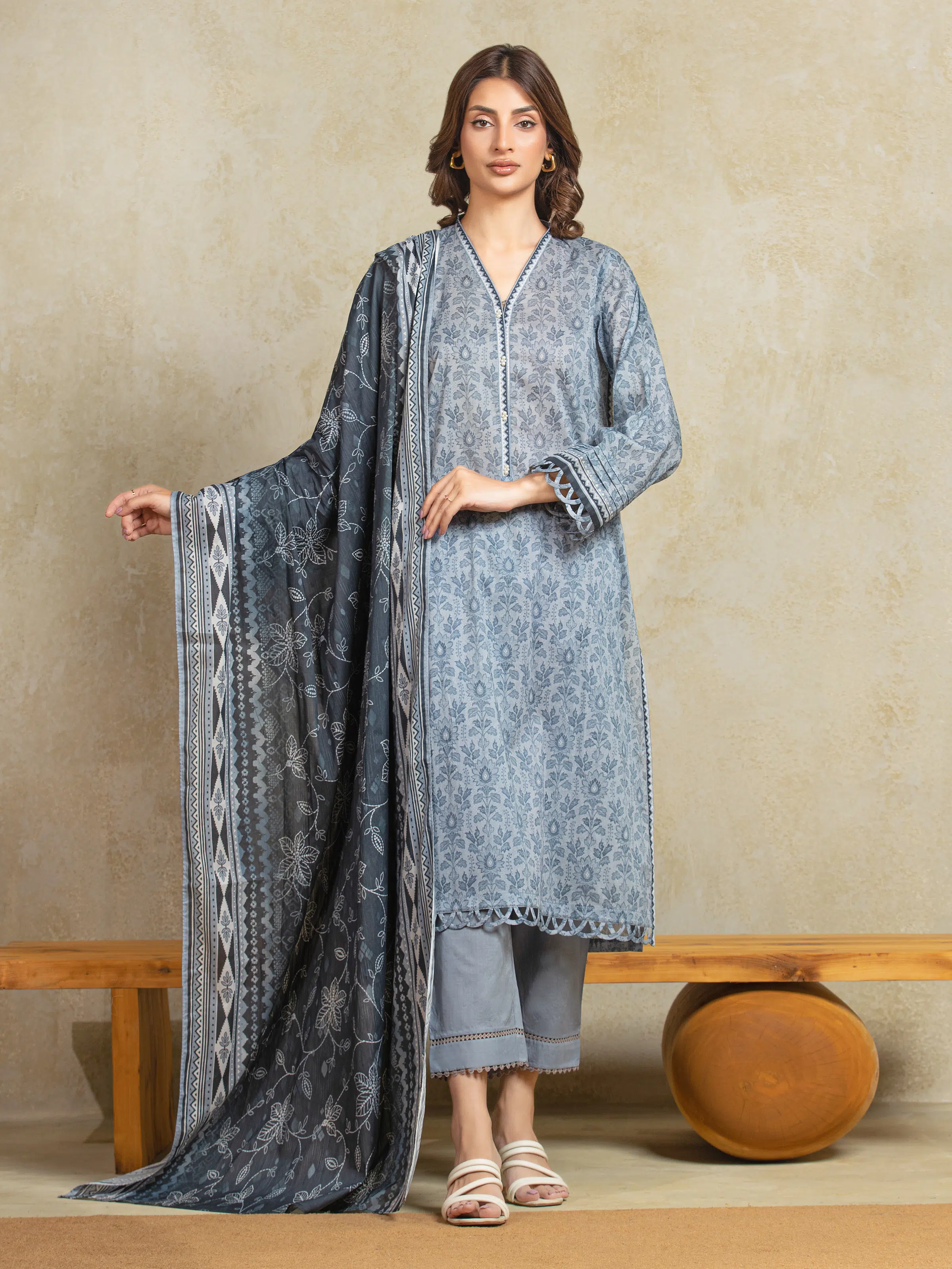 Printed Khaddar Suit - EWU5A3-35966-3P