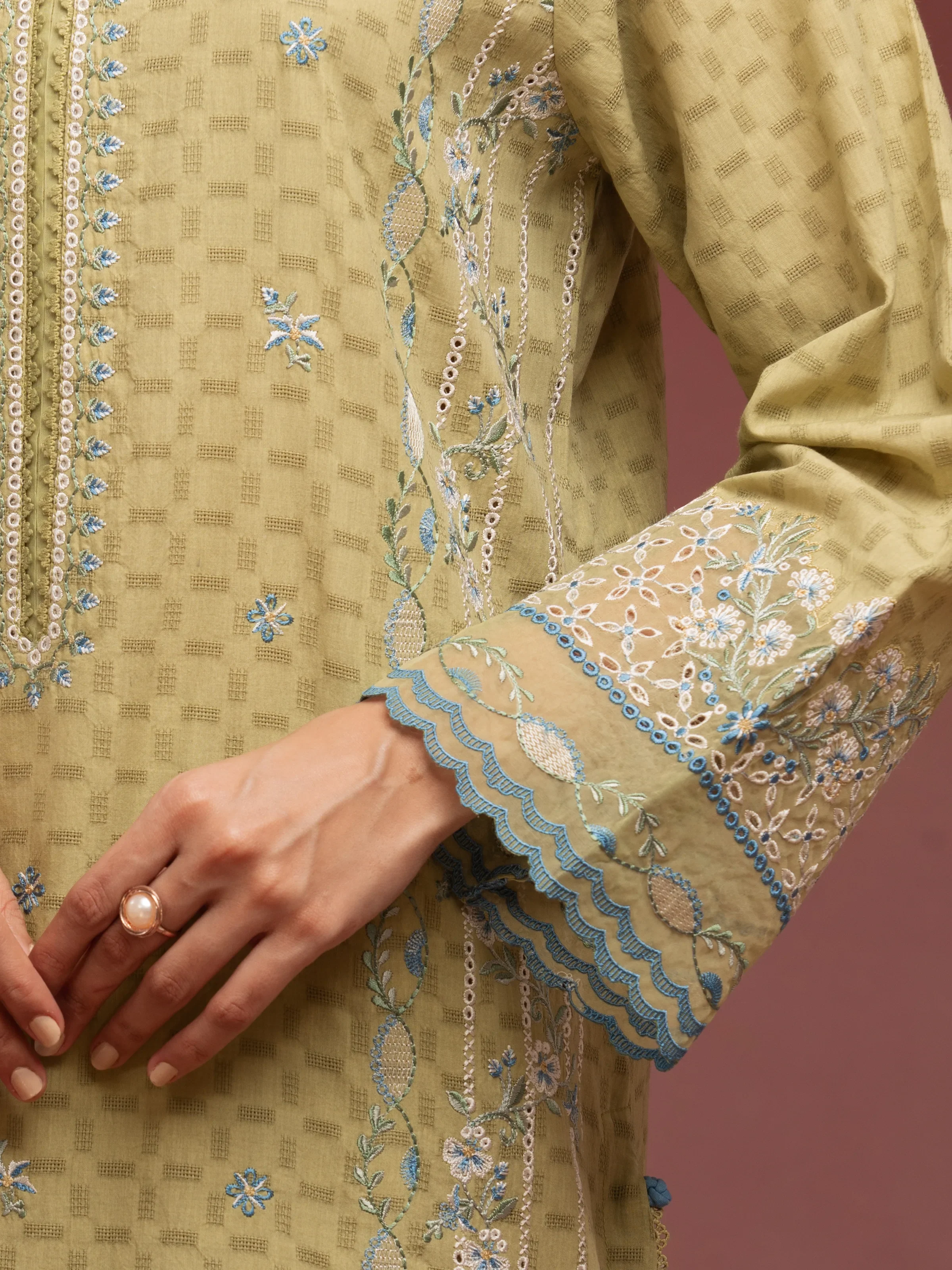 Embroidered Lawn Suit - EWU5V1-31230-3P - Image 5