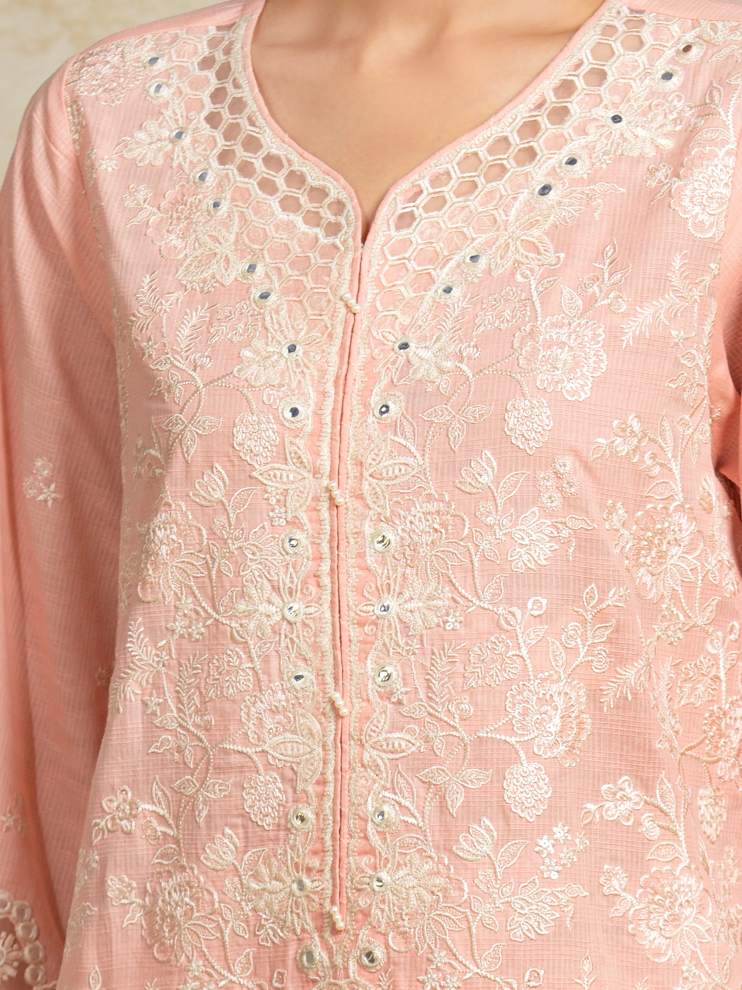 Embroidered Lawn Suit - EWU5V1-31704-3P - Image 3