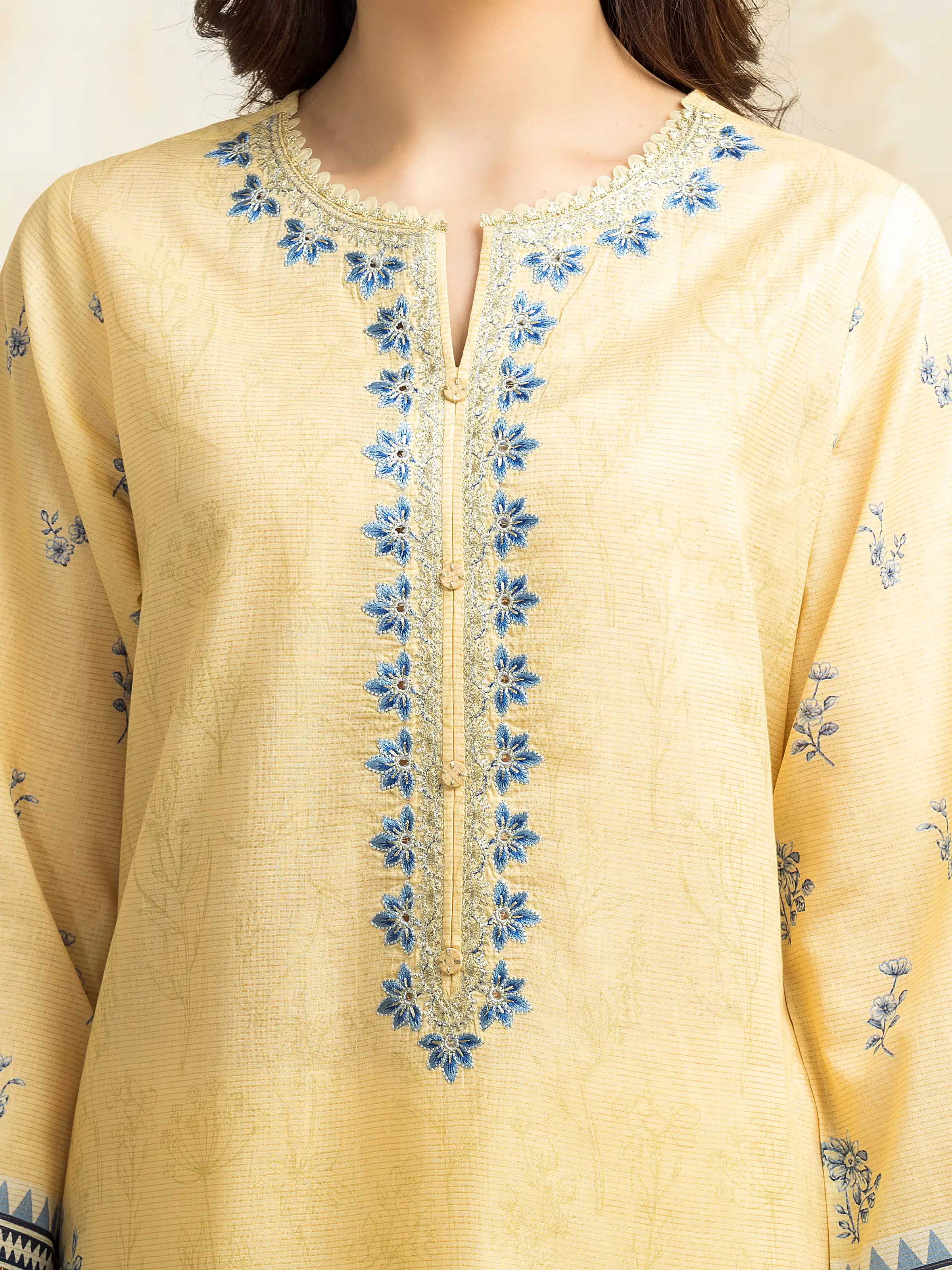 Embroidered Lawn Suit - EWU5V1-31191-3P - Image 5