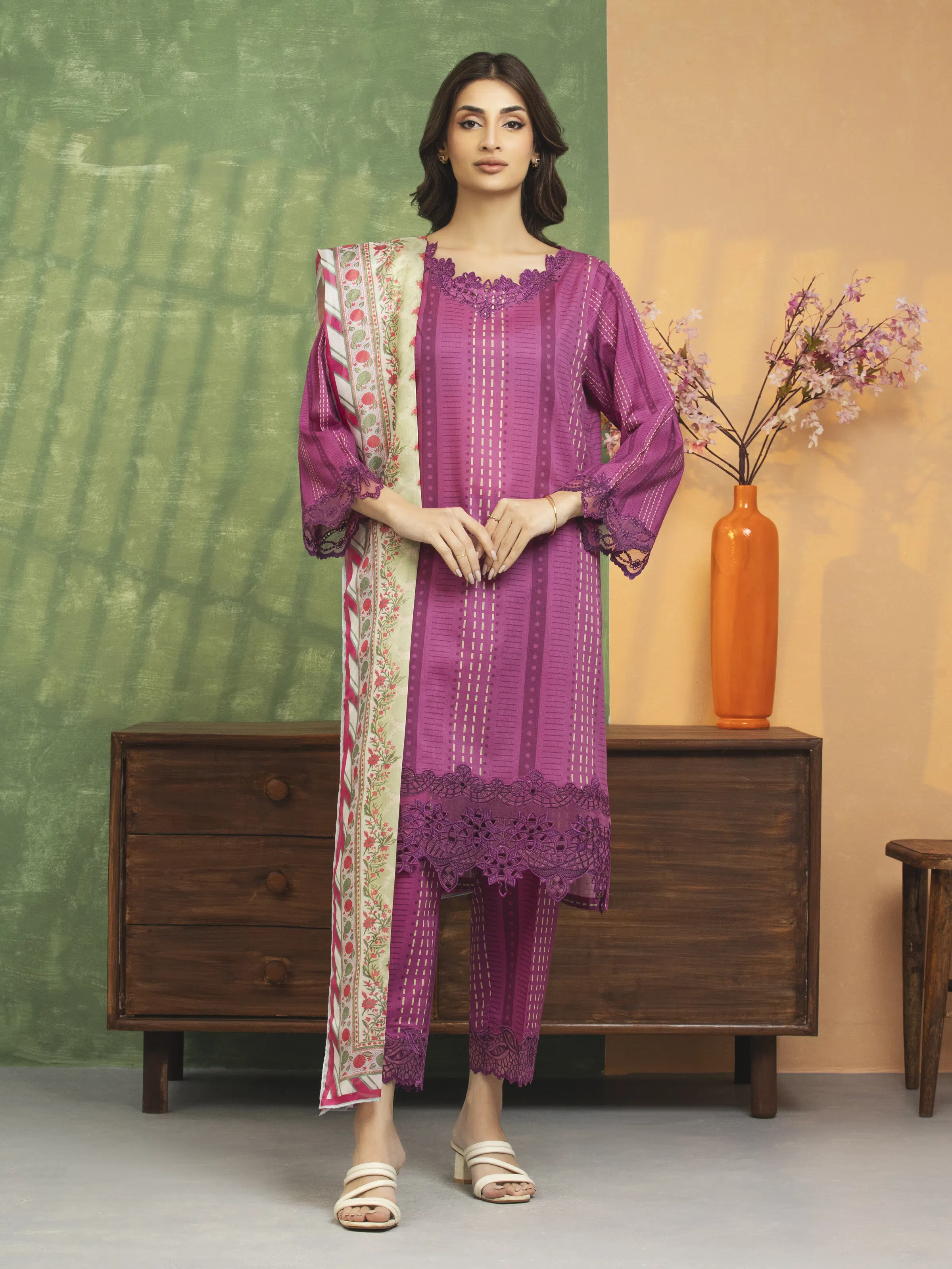 Embroidered Lawn Suit - EWU5V1-31065-3P