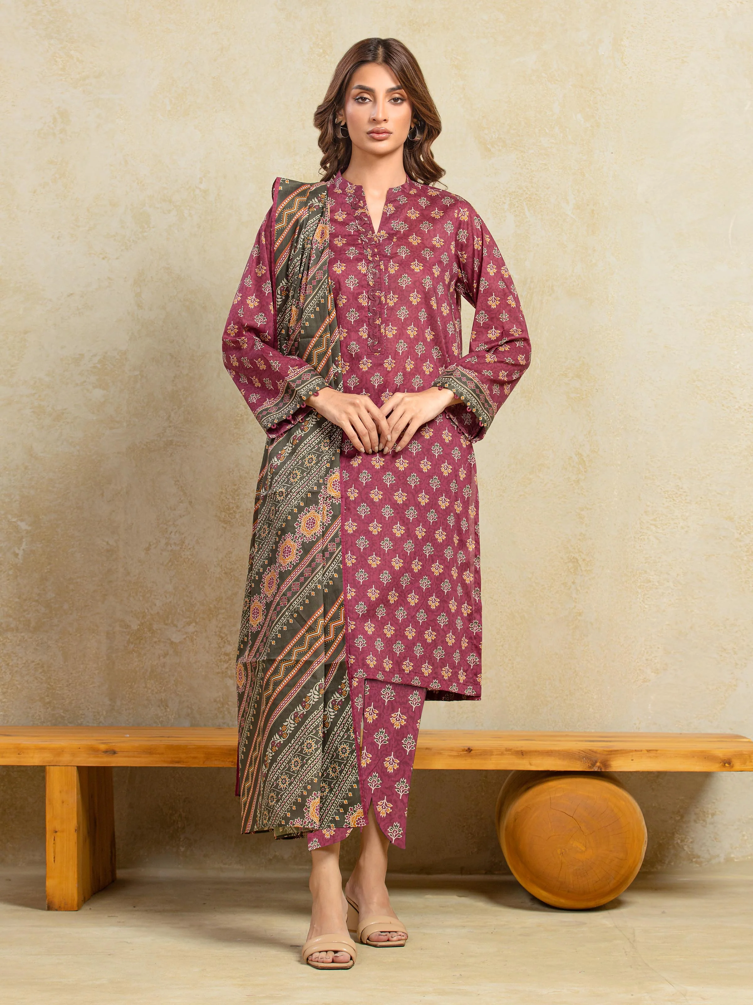 Printed Khaddar Suit - EWU5A3-36105-3P