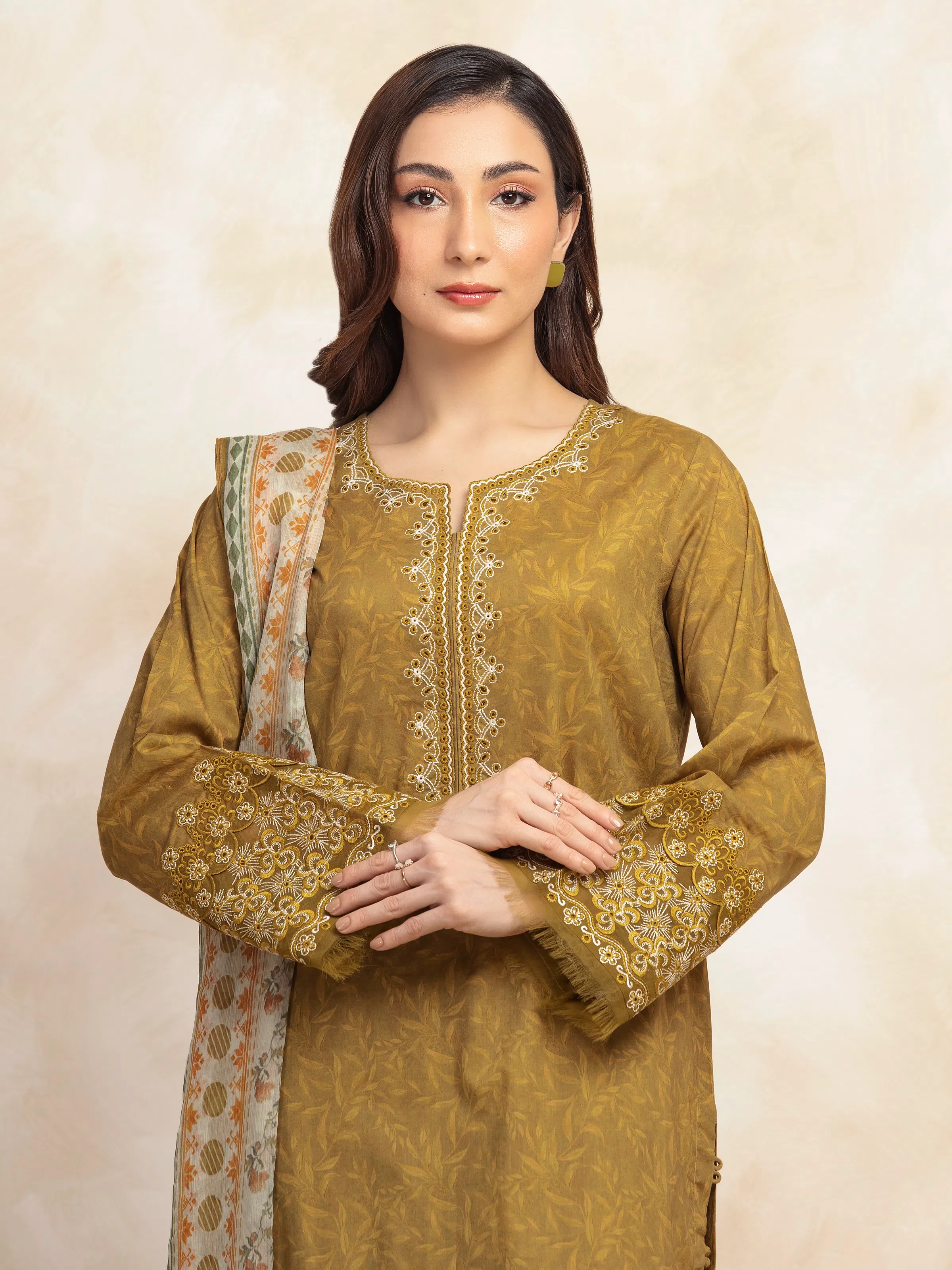 Embroidered Lawn Suit - EWU5V1-31095-3P - Image 4