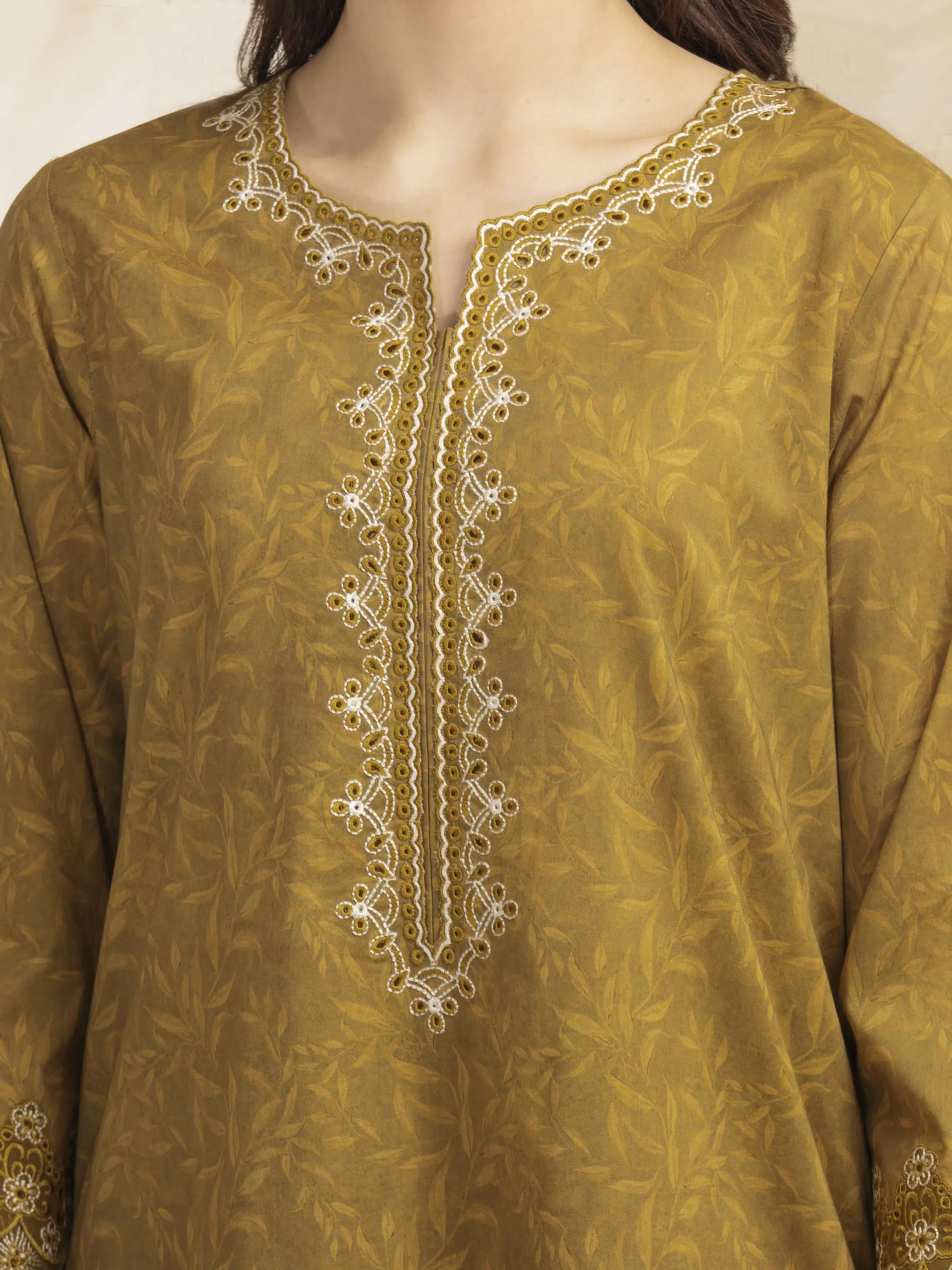 Embroidered Lawn Suit - EWU5V1-31095-3P - Image 6