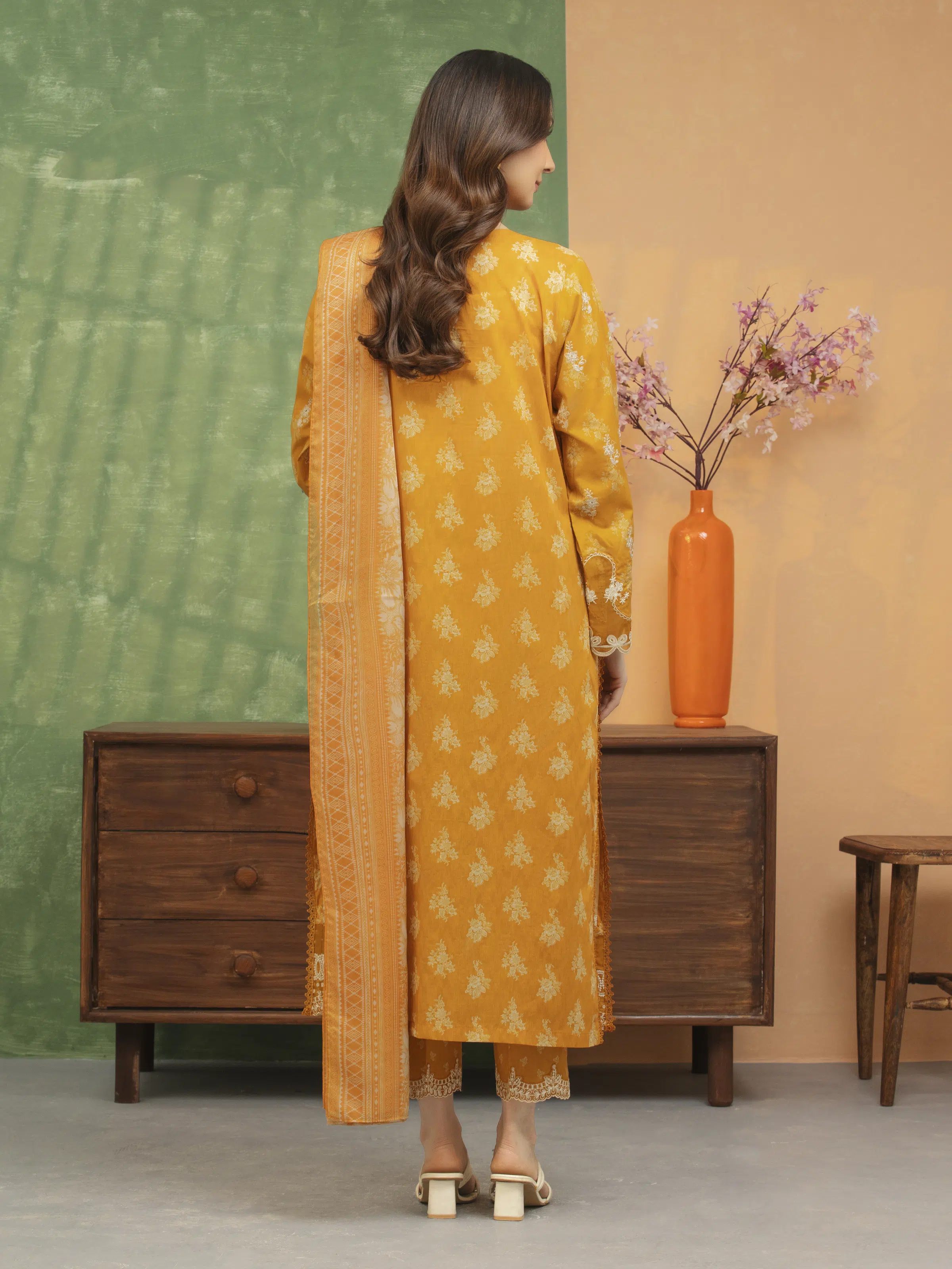 Embroidered Lawn Suit - EWU5V1-31428-3P - Image 2