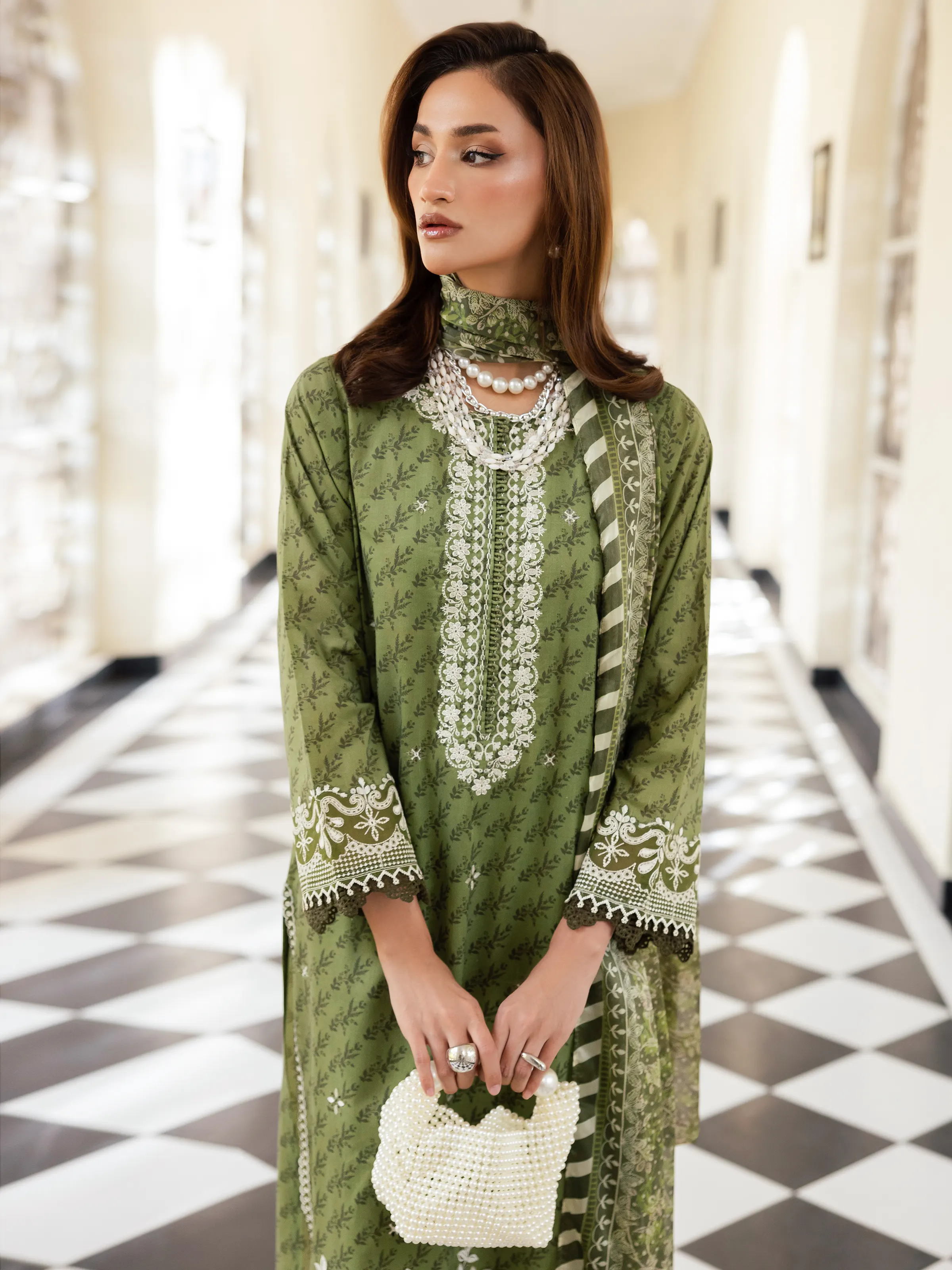 Embroidered Lawn Suit - EWU5V1-31419-3P - Image 2