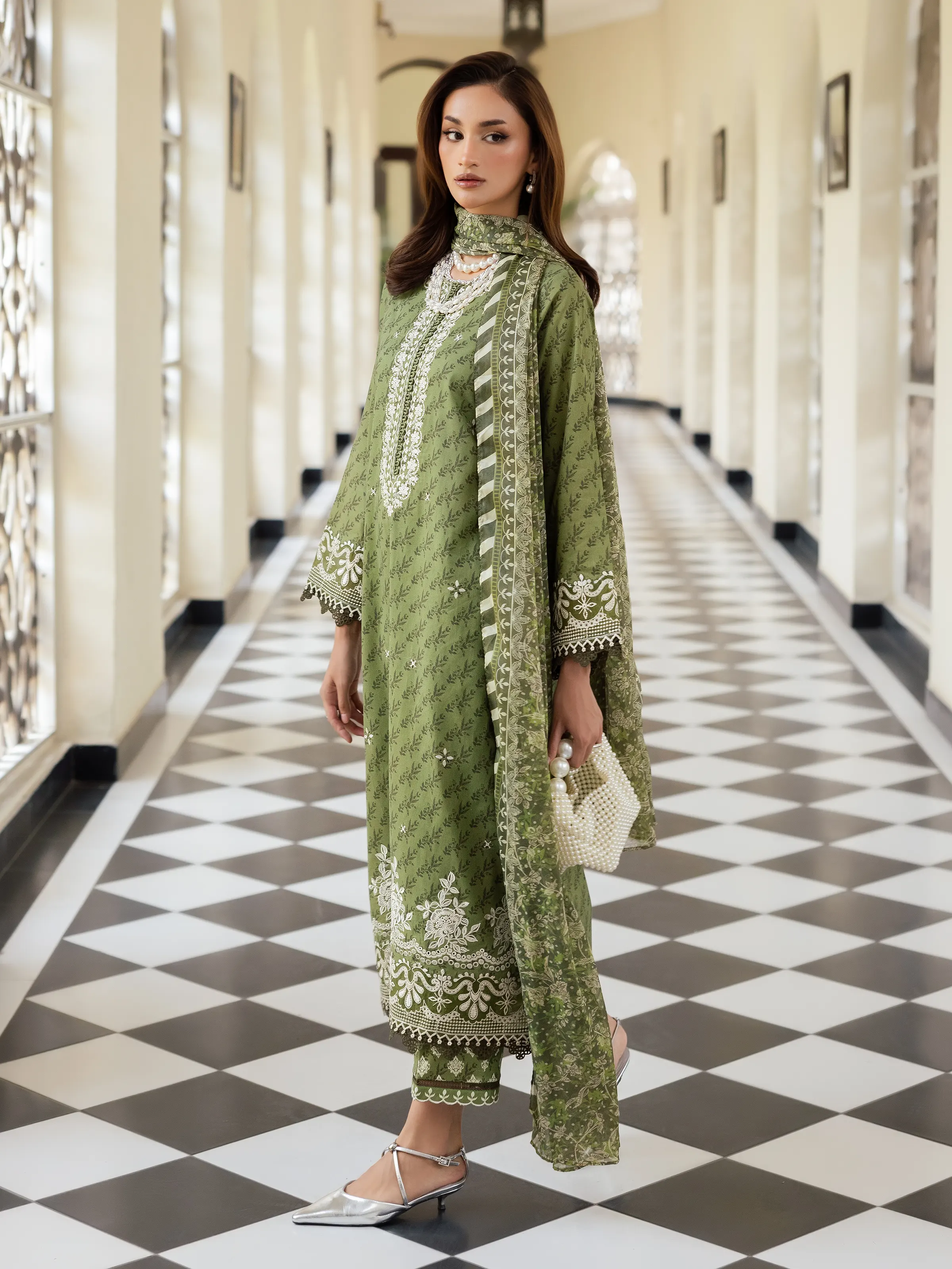 Embroidered Lawn Suit - EWU5V1-31419-3P - Image 5