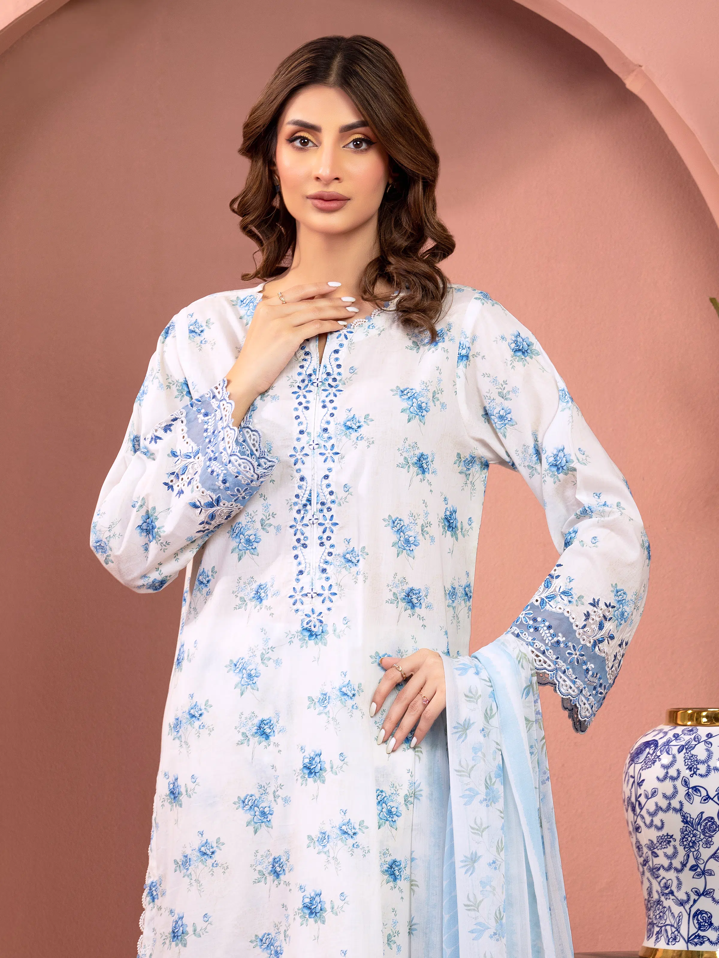 Embroidered Lawn Suit - EWU5V1-31488-3P - Image 3