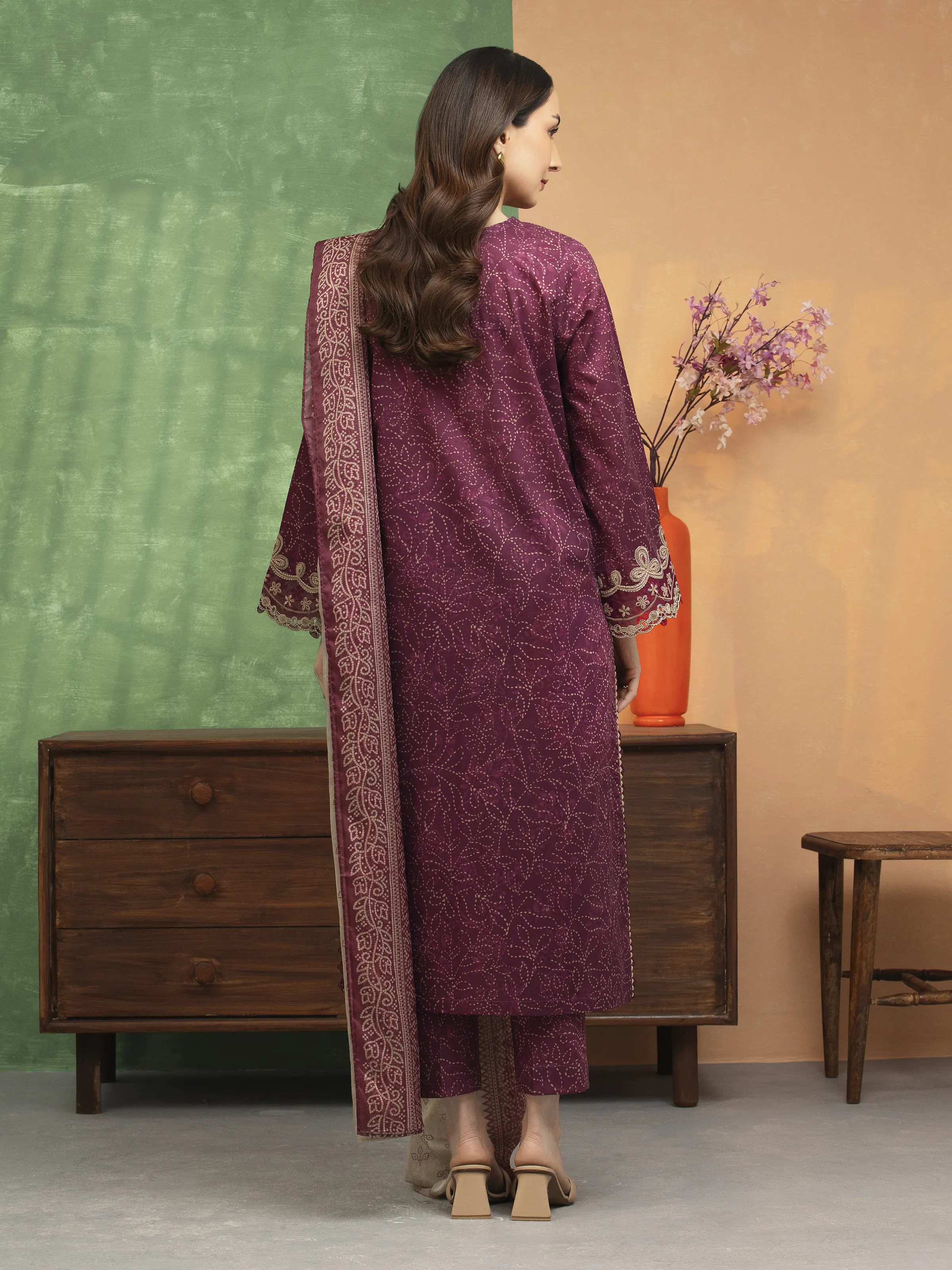 Embroidered Lawn Suit - EWU5V1-31435-3P - Image 2