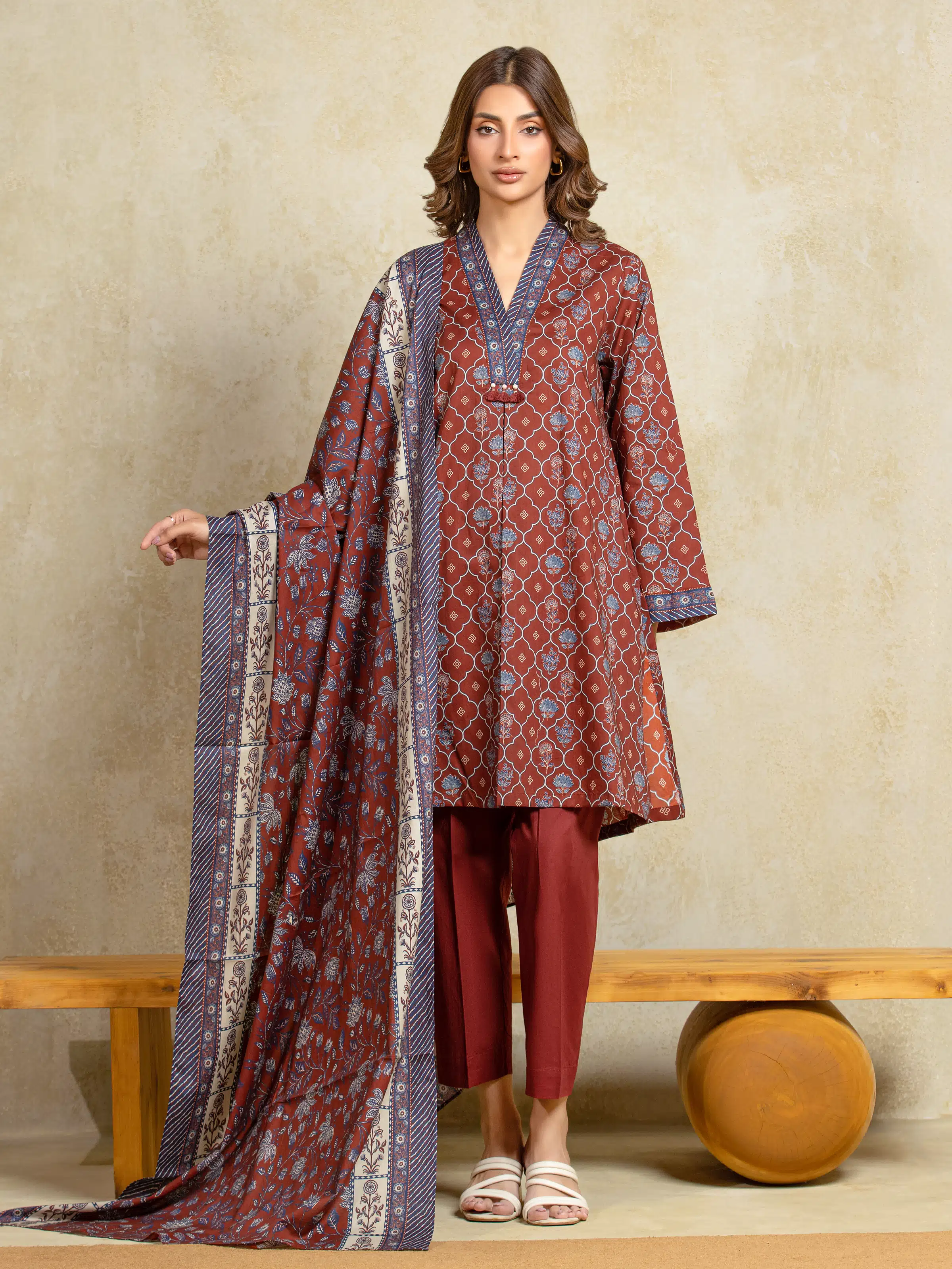 Printed Khaddar Suit - EWU5A3-35914-3P