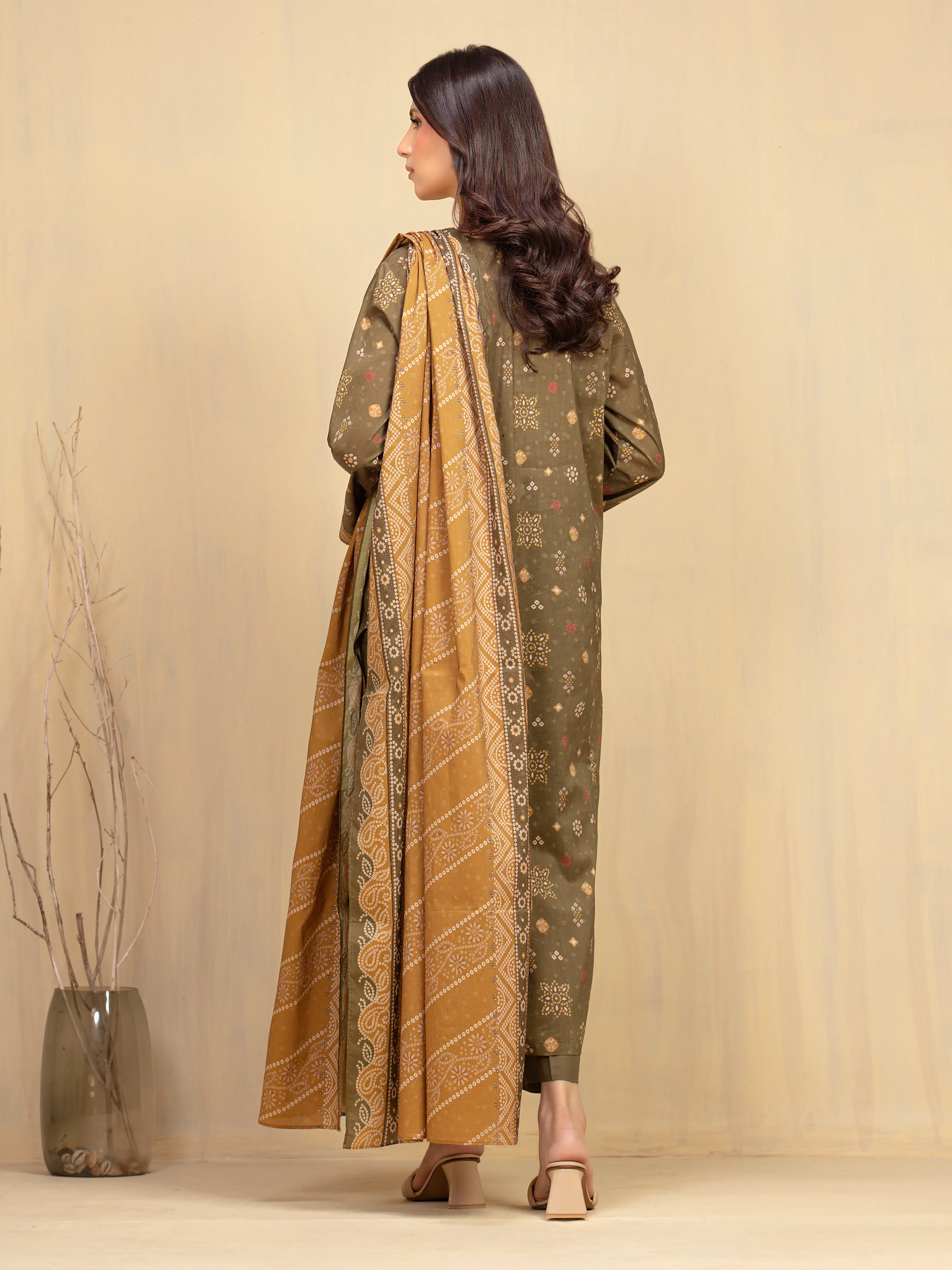 Printed Khaddar Shirt Dupatta - EWU5A3-36001SD - Image 6