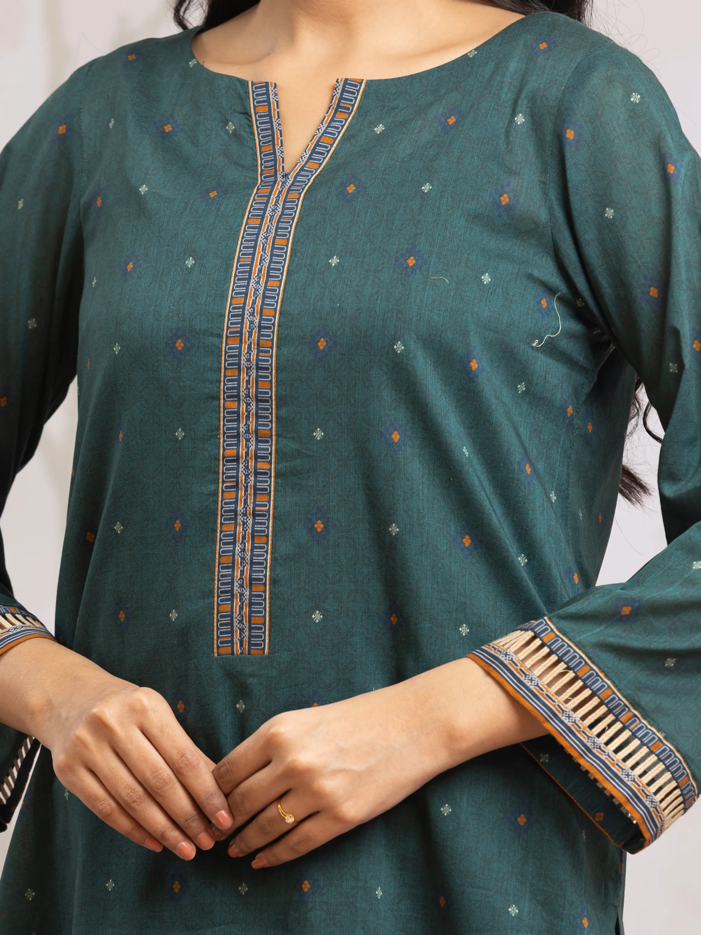 Printed Khaddar Suit - EWU24M2-176 - Image 3