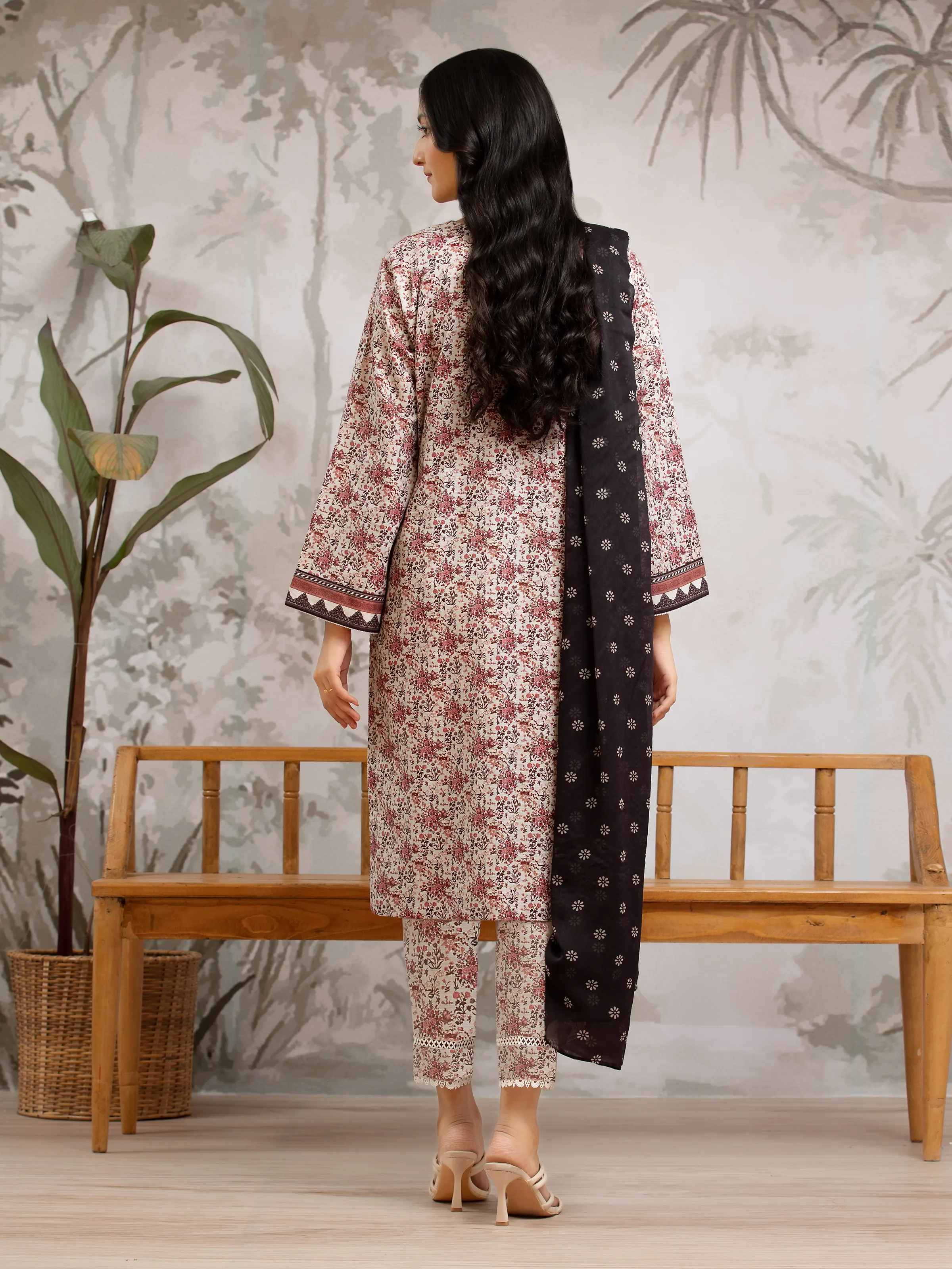 Printed Khaddar Suit - EWU24M2-182 - Image 2