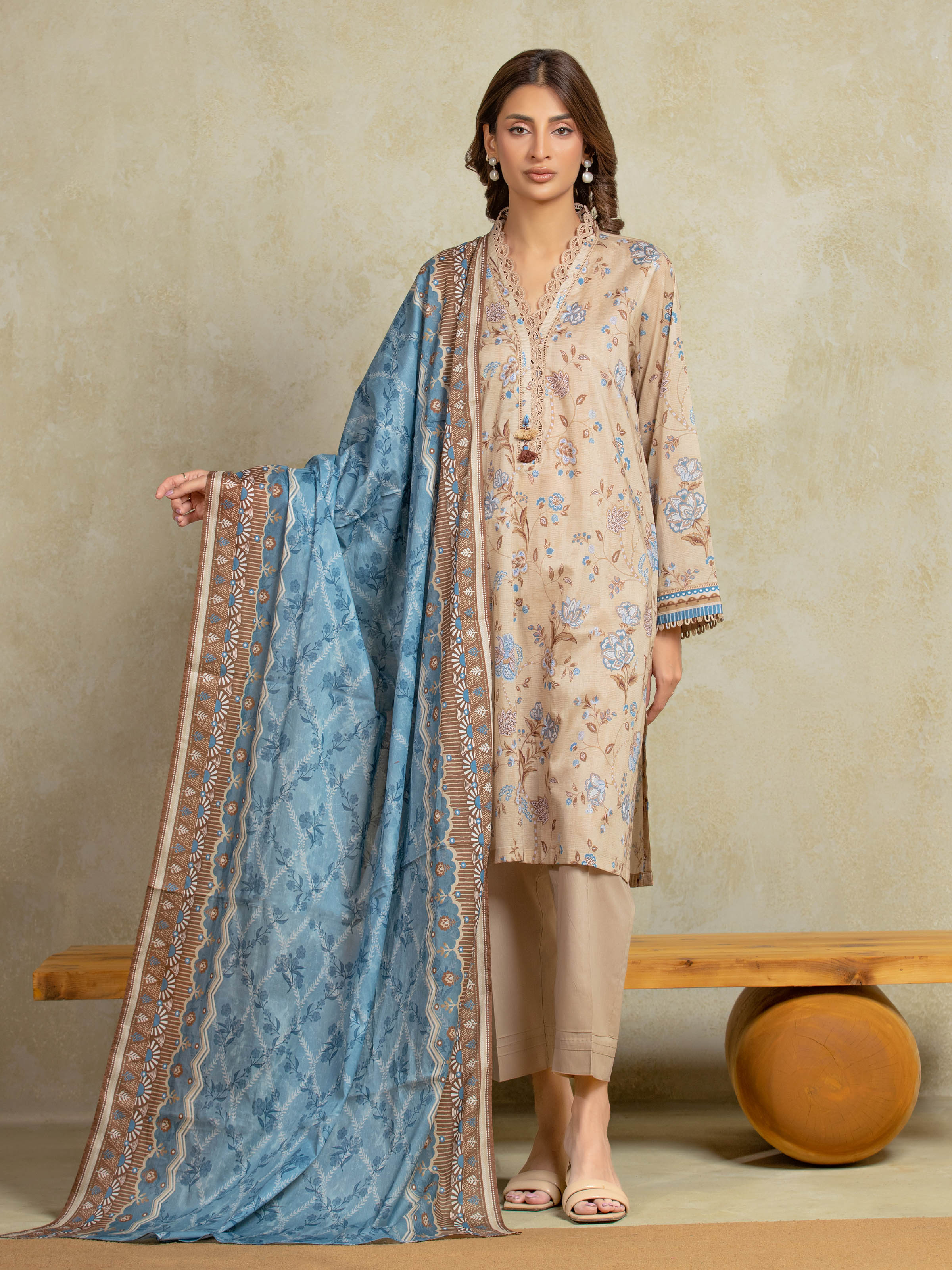 Printed Khaddar Suit - EWU5A3-35946-3P