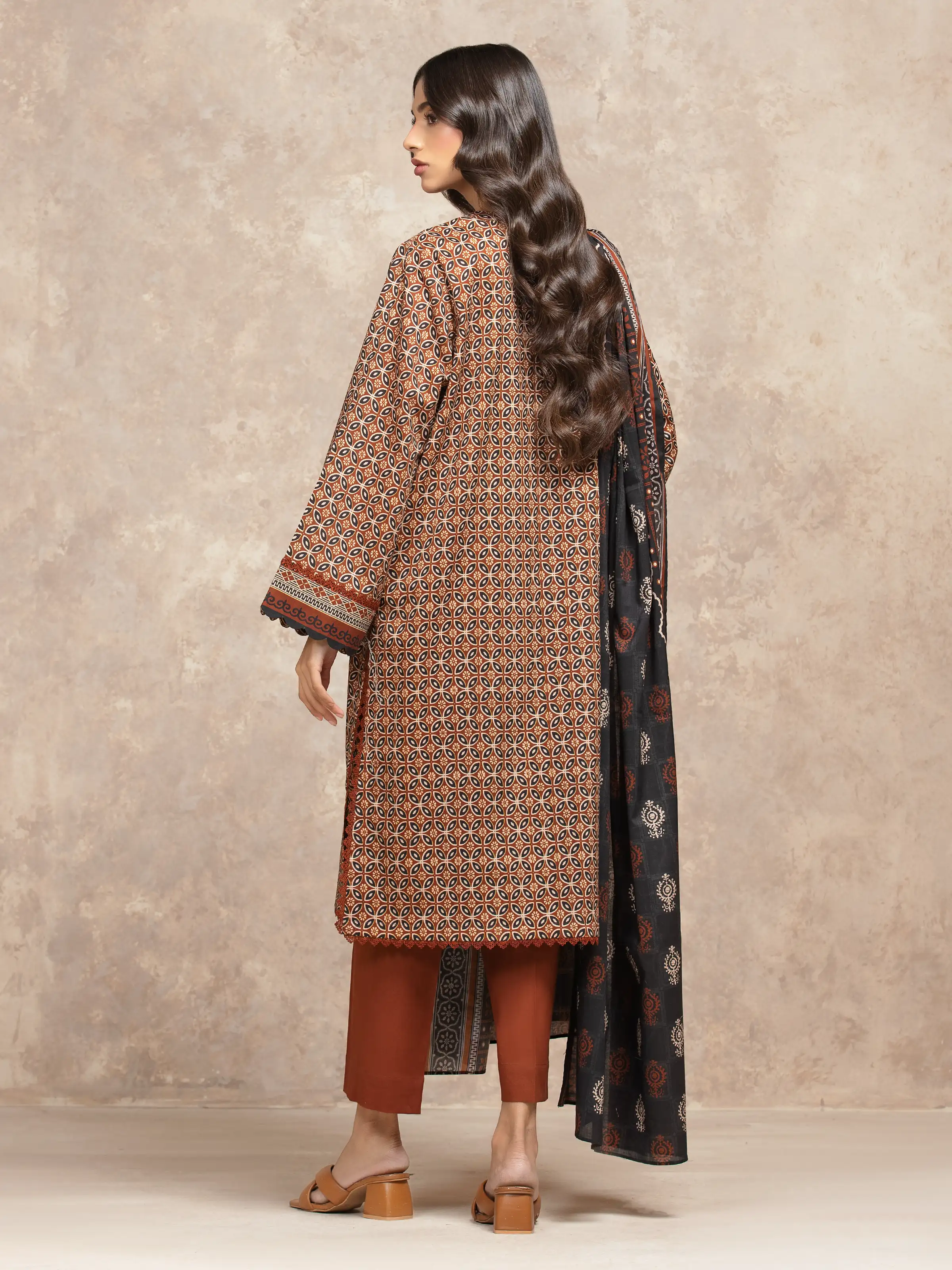 Printed Khaddar Suit - EWU5A3-36029-3P - Image 6