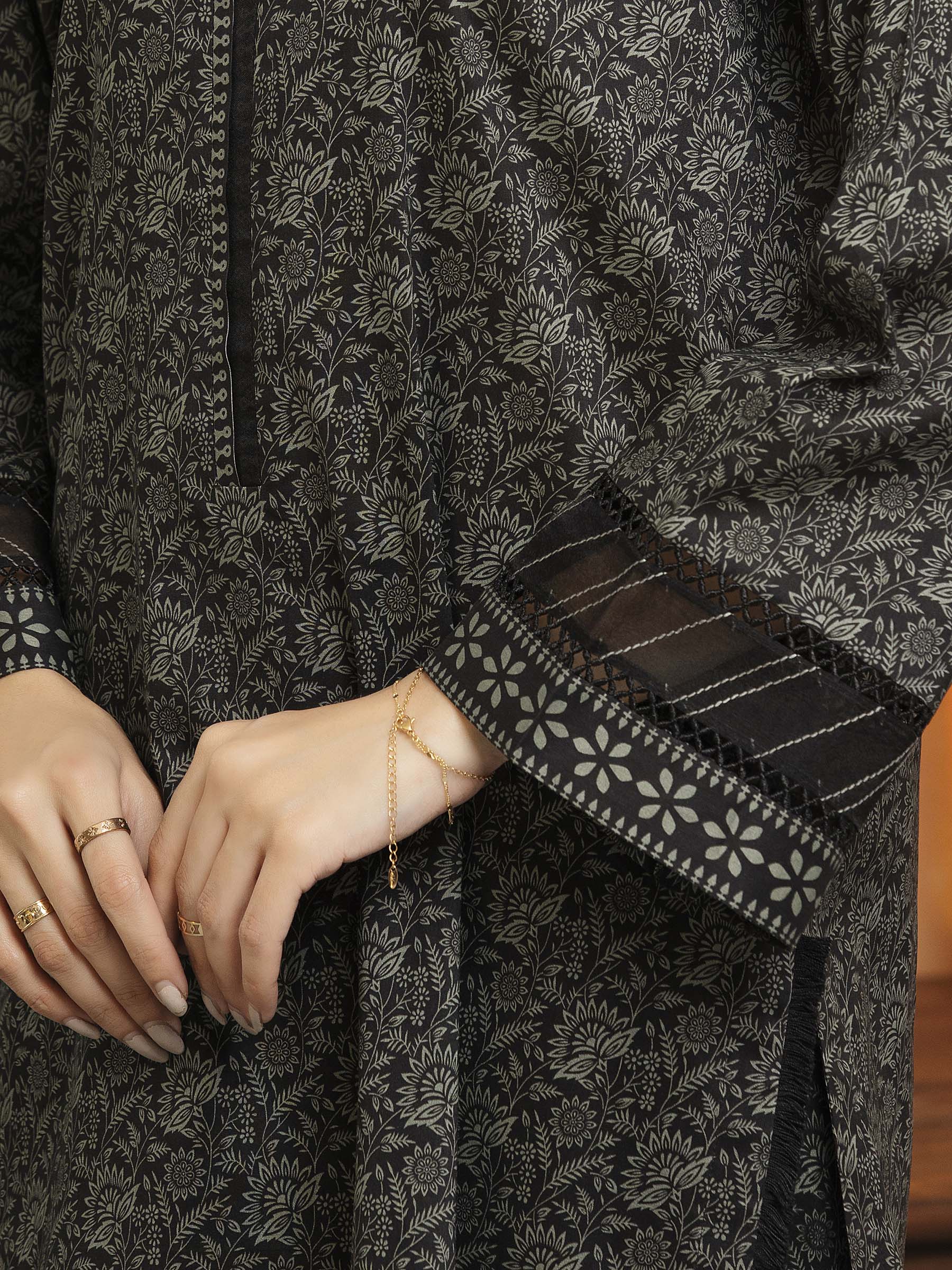 Printed Khaddar Suit - EWU5A3-36112-3P - Image 4