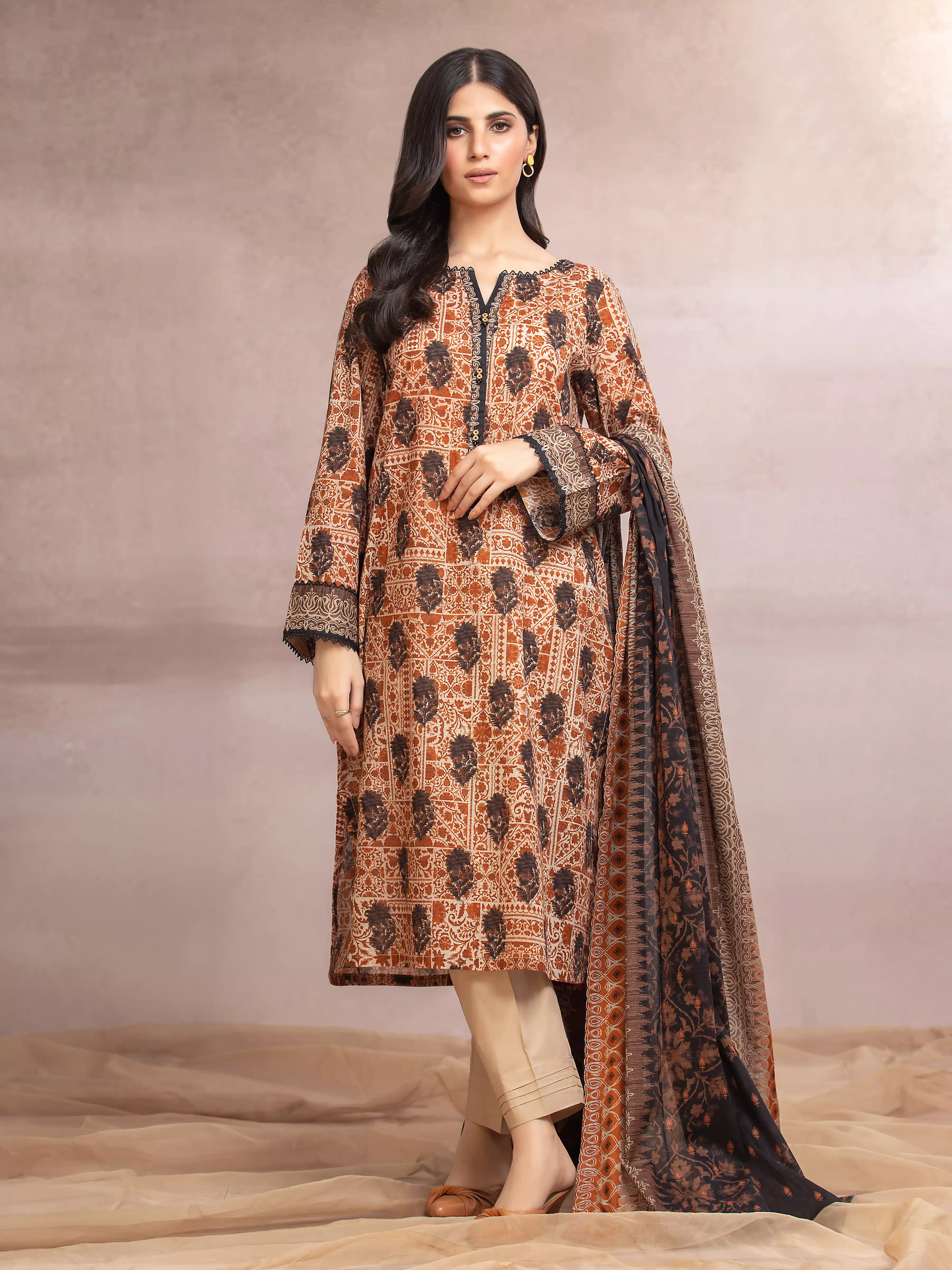 Printed Khaddar Shirt - EWU24A3-27097S