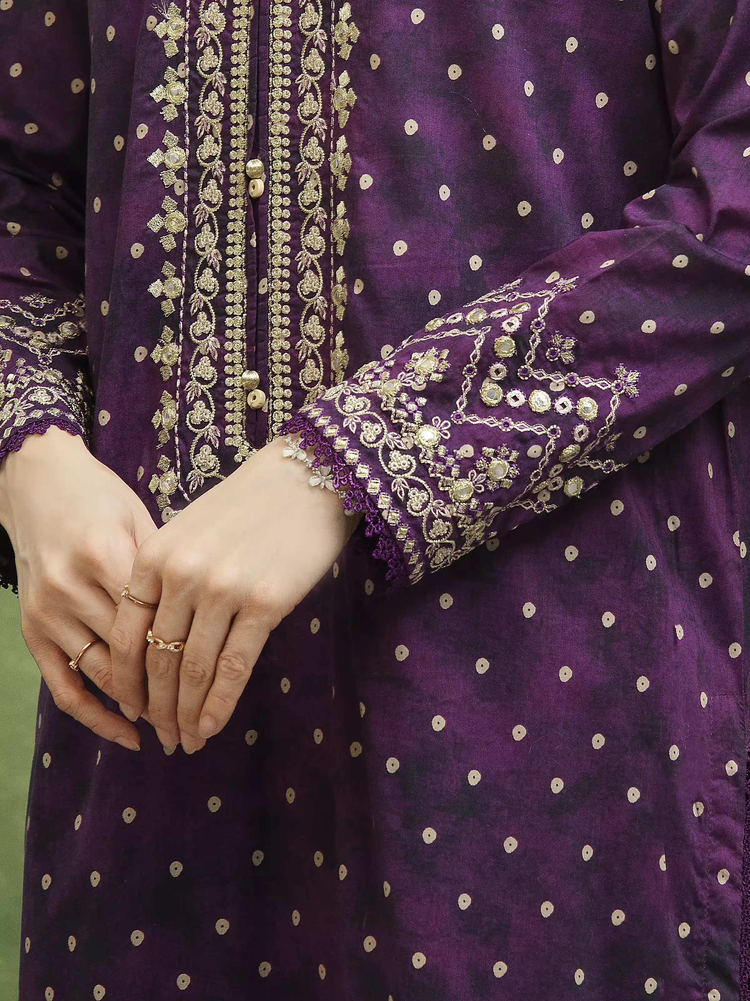 Embroidered Lawn Suit - EWU5V1-31445-3P - Image 4