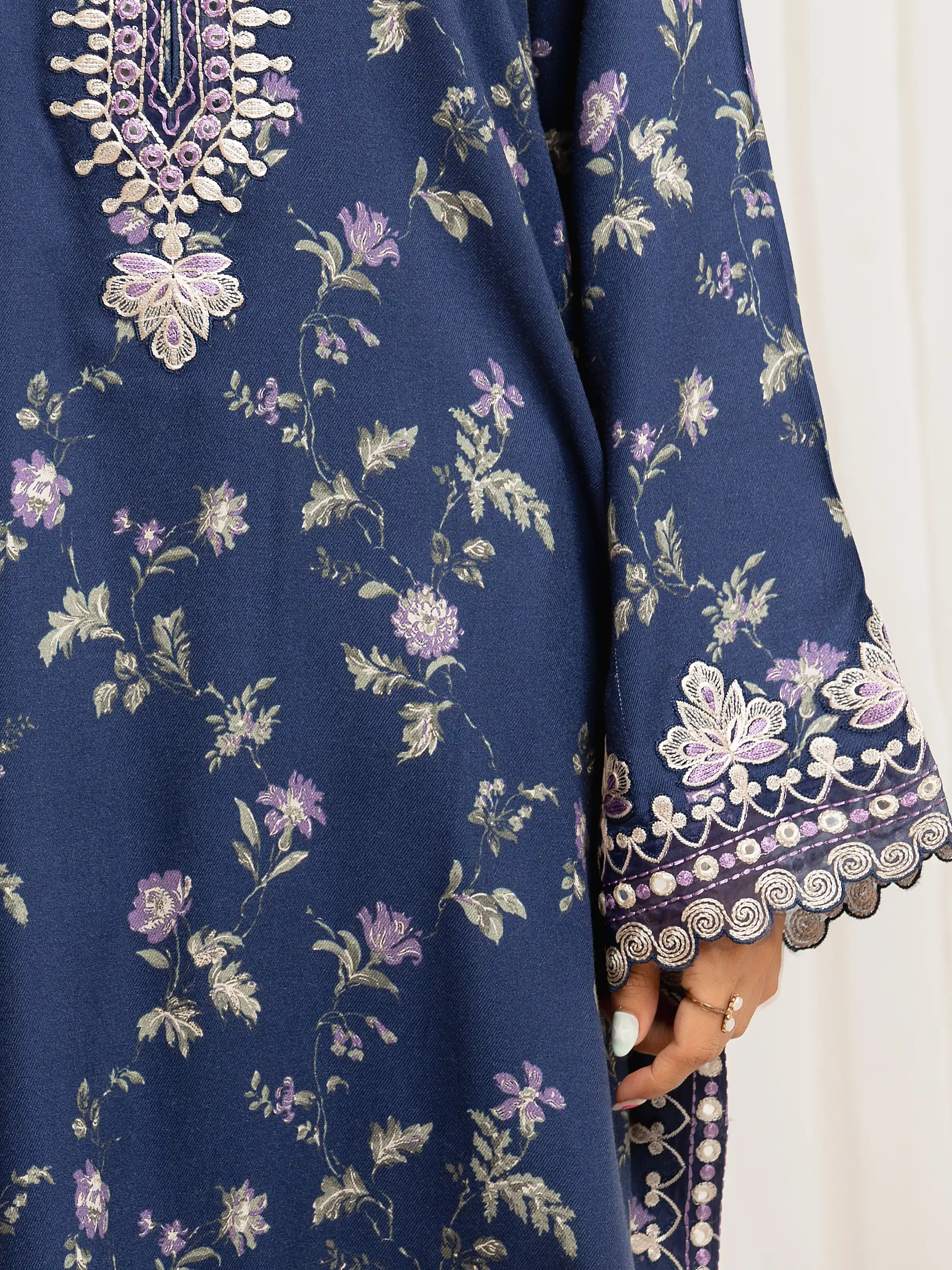 Embroidered Twill Viscose Suit - EWU5V20-32083-3P - Image 3