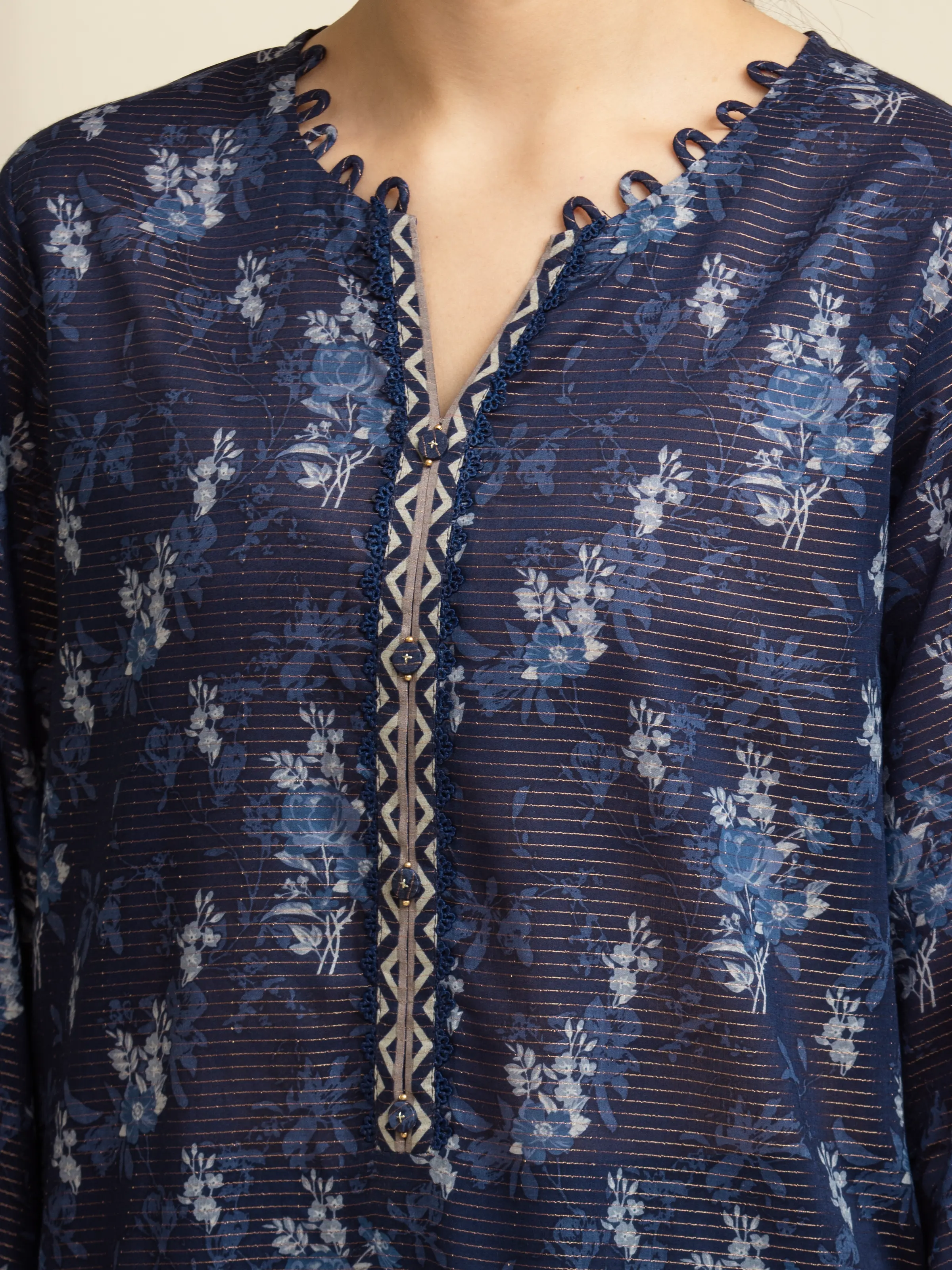 Printed Zari Lawn Suit - EWU5M6-010-3P - Image 4